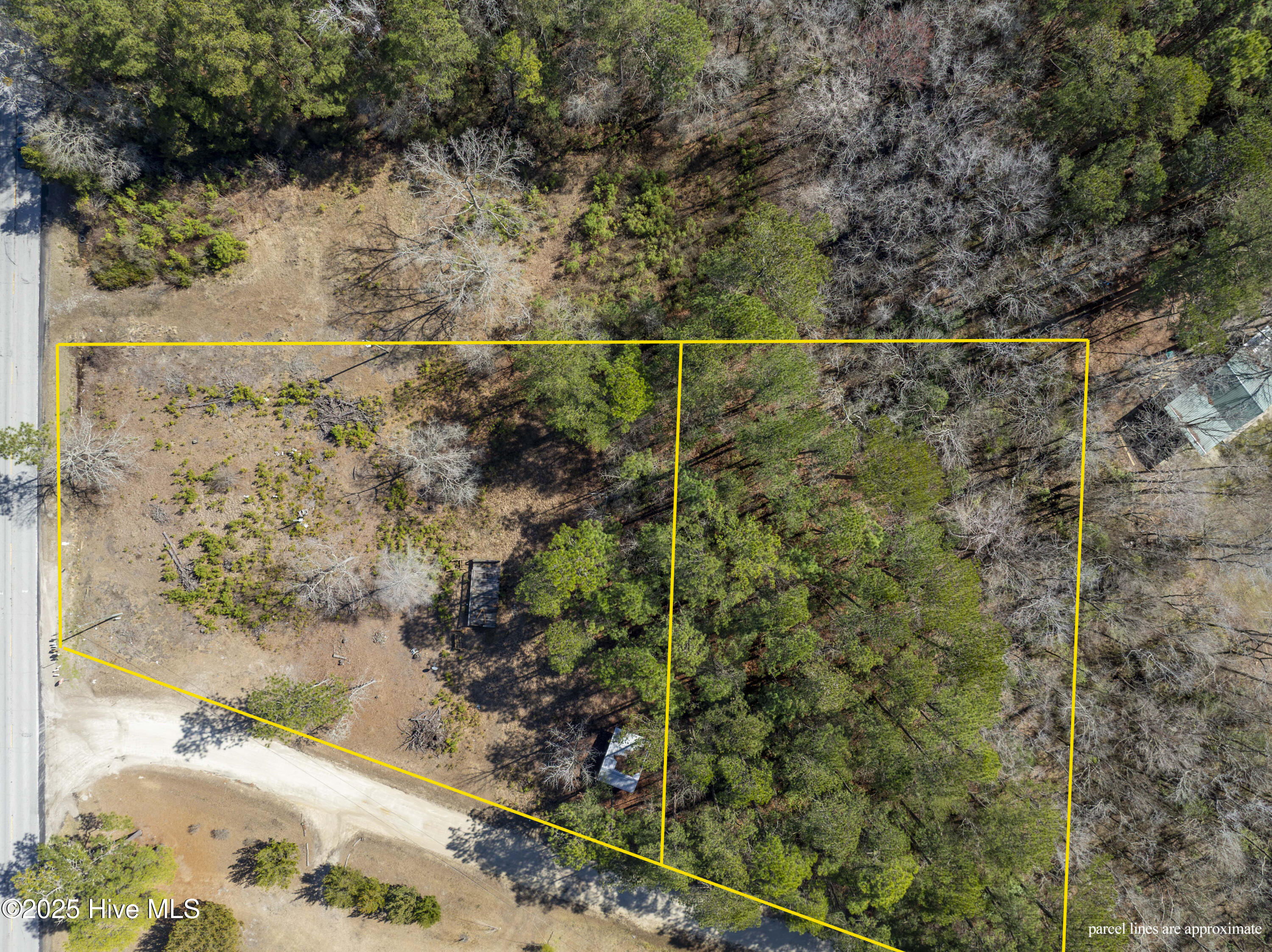 19 White Oak Drive Property Photo 2