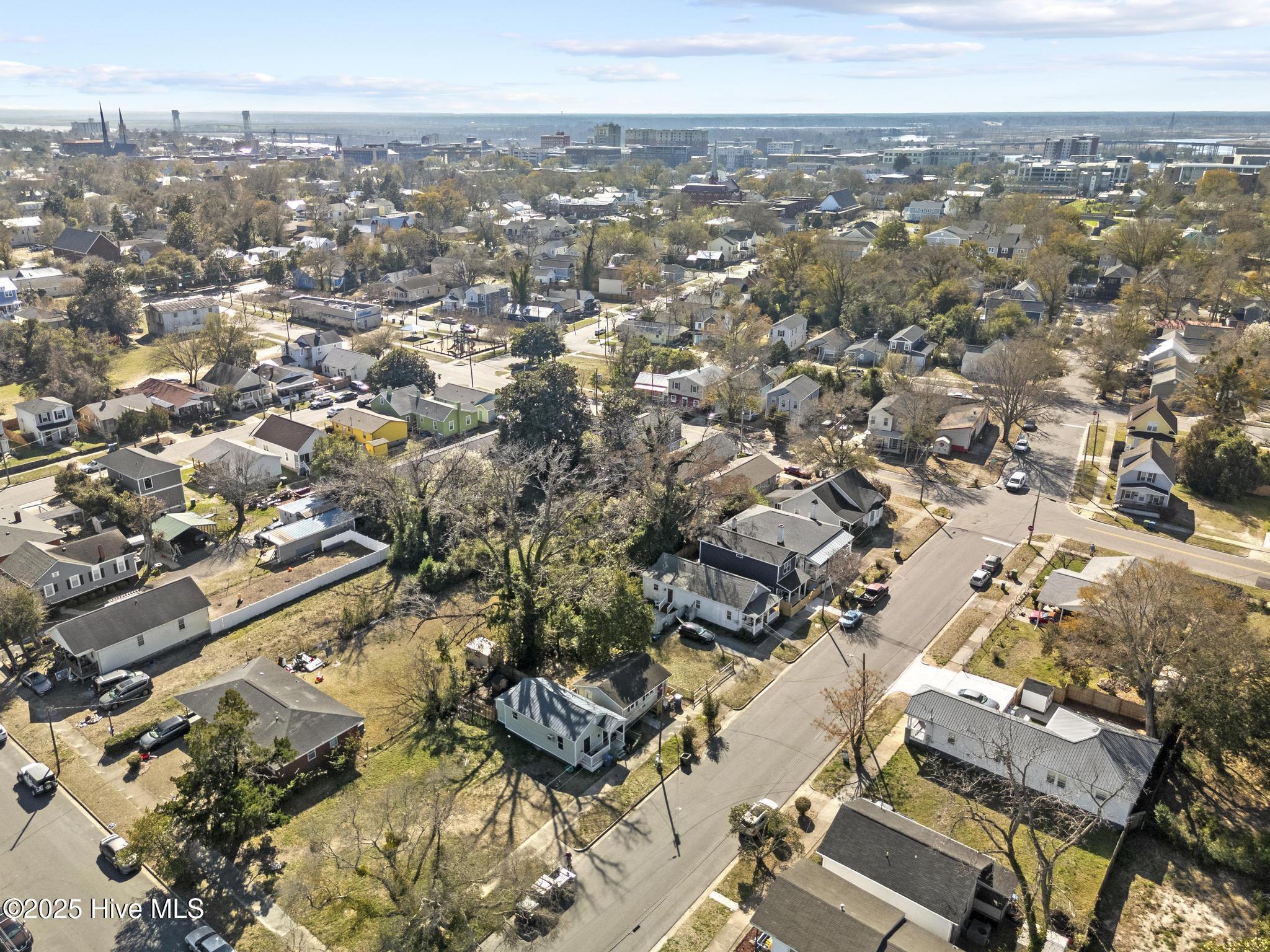 824 Hanover Street Property Photo 8