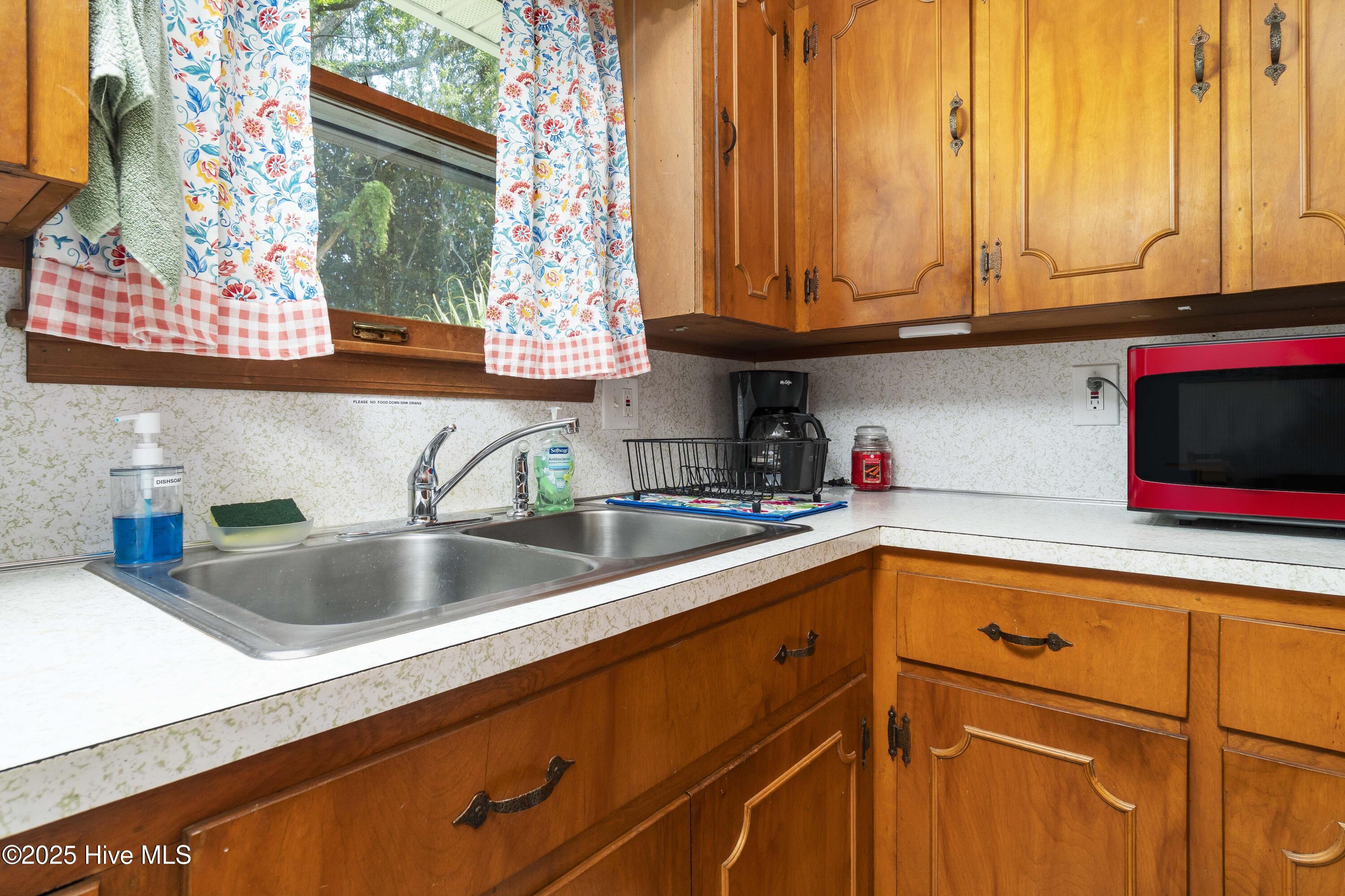 509 Broad Street Property Photo 9