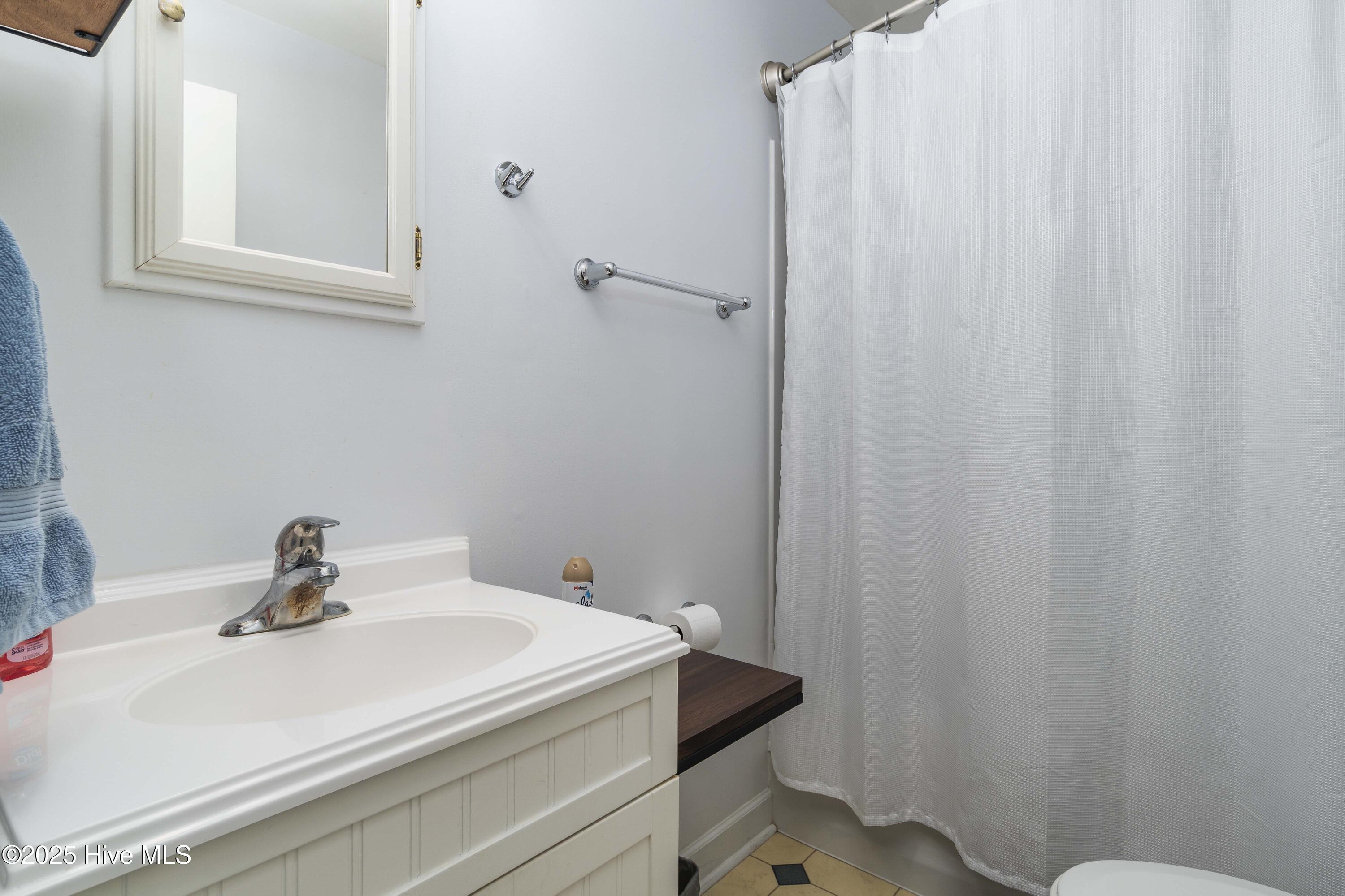 509 Broad Street Property Photo 10