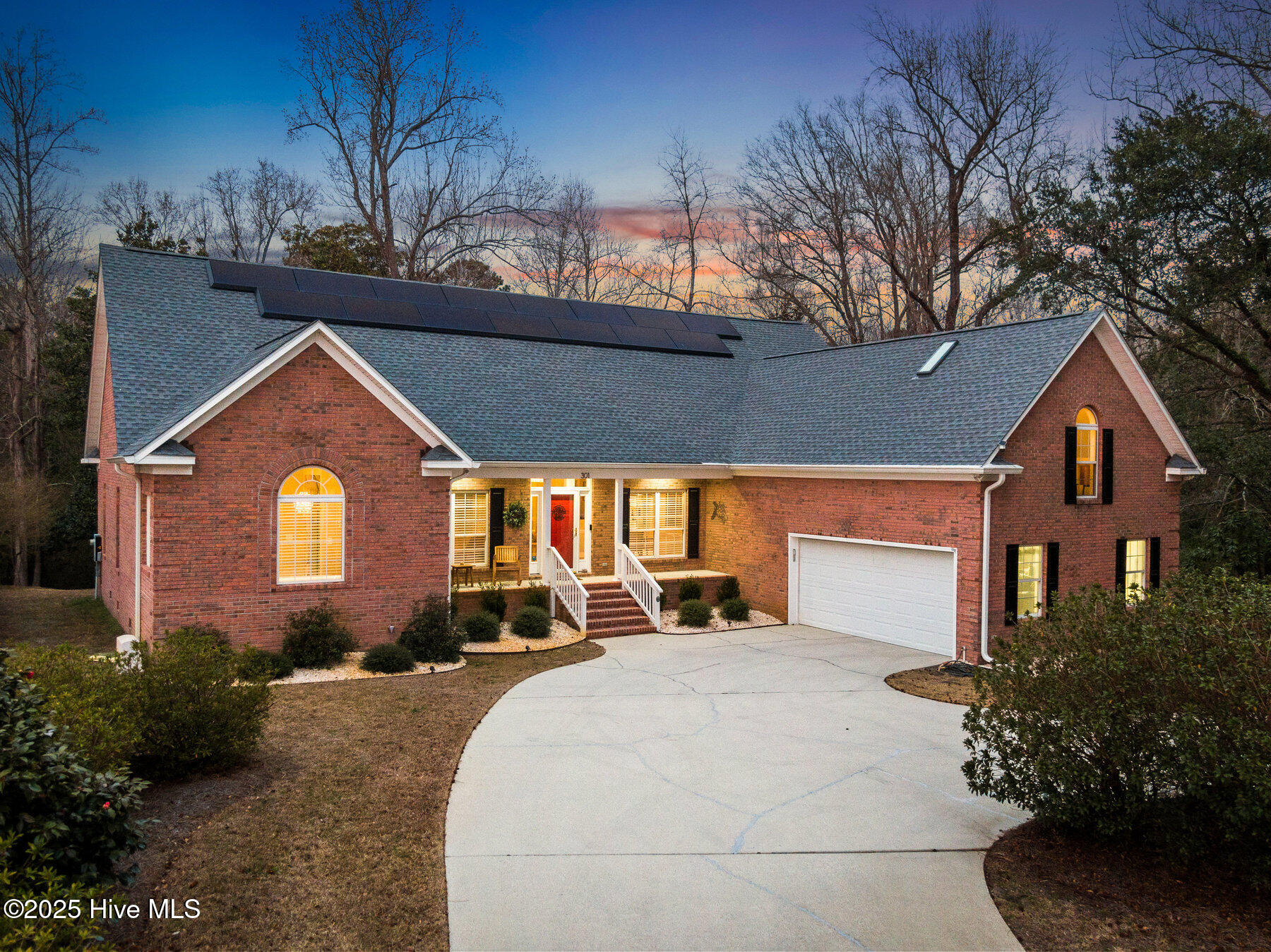 301 Locksley Court Property Photo