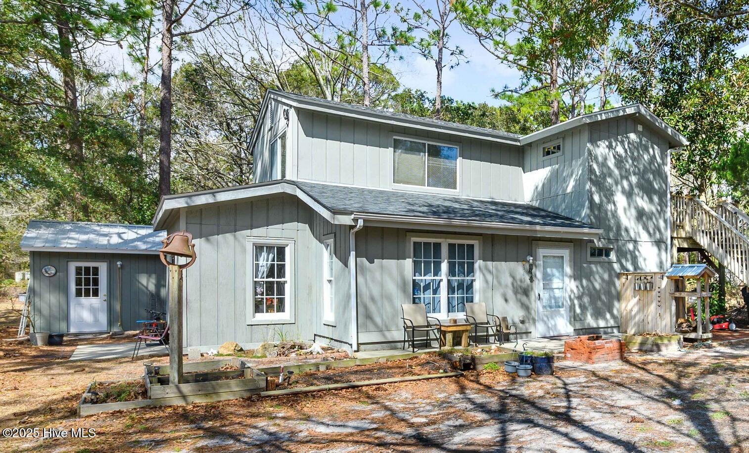 942 Mirror Lake Drive Property Photo