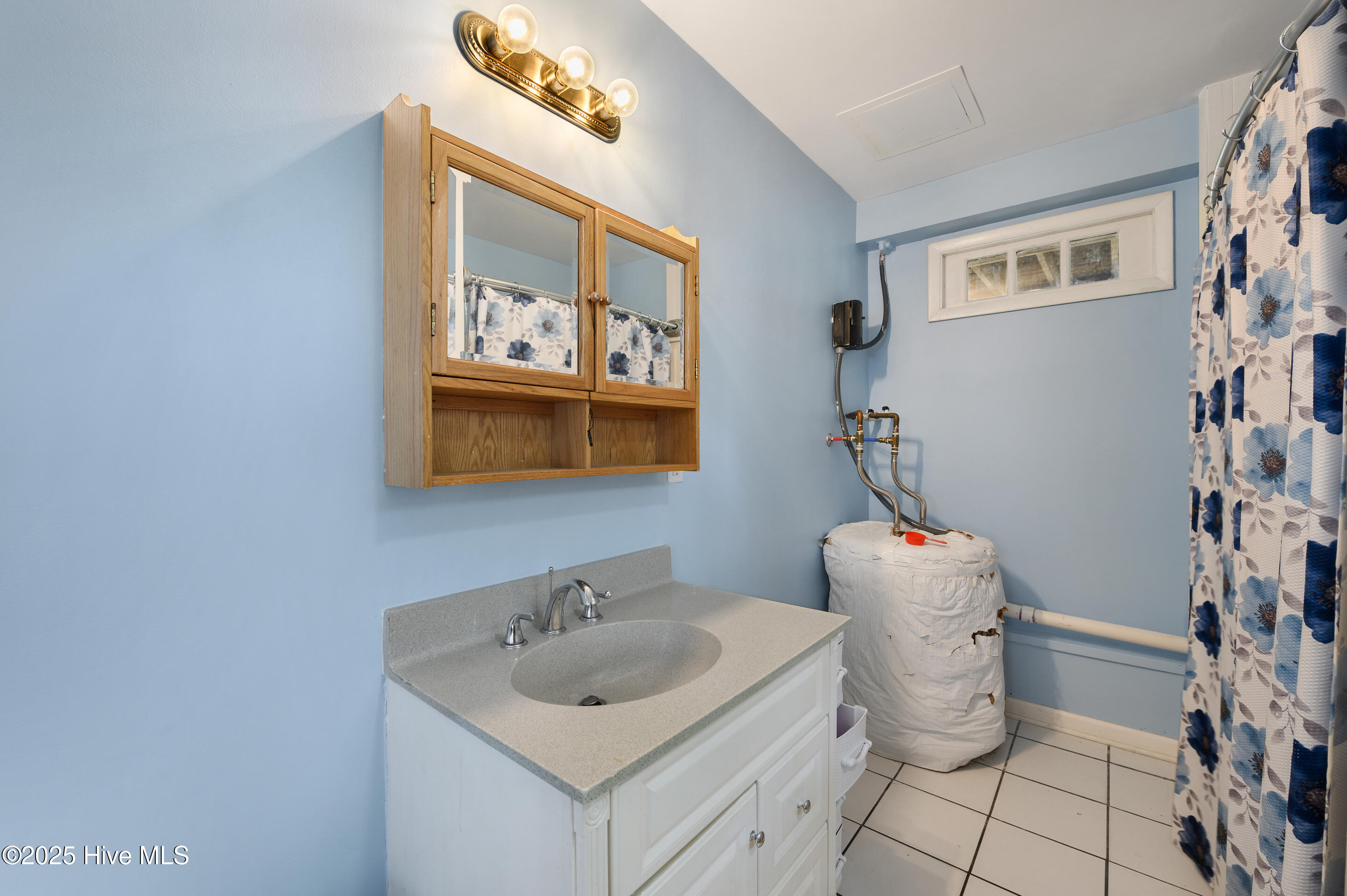 942 Mirror Lake Drive Property Photo 23