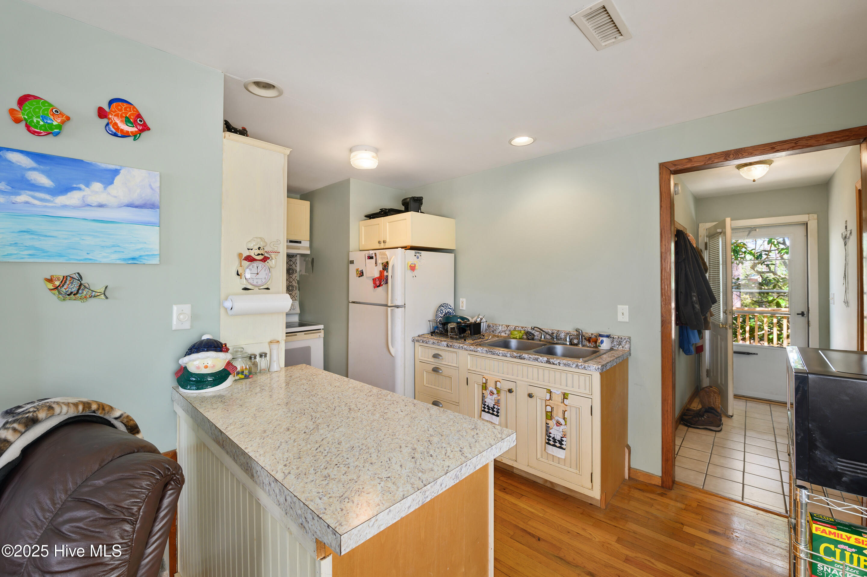 942 Mirror Lake Drive Property Photo 31