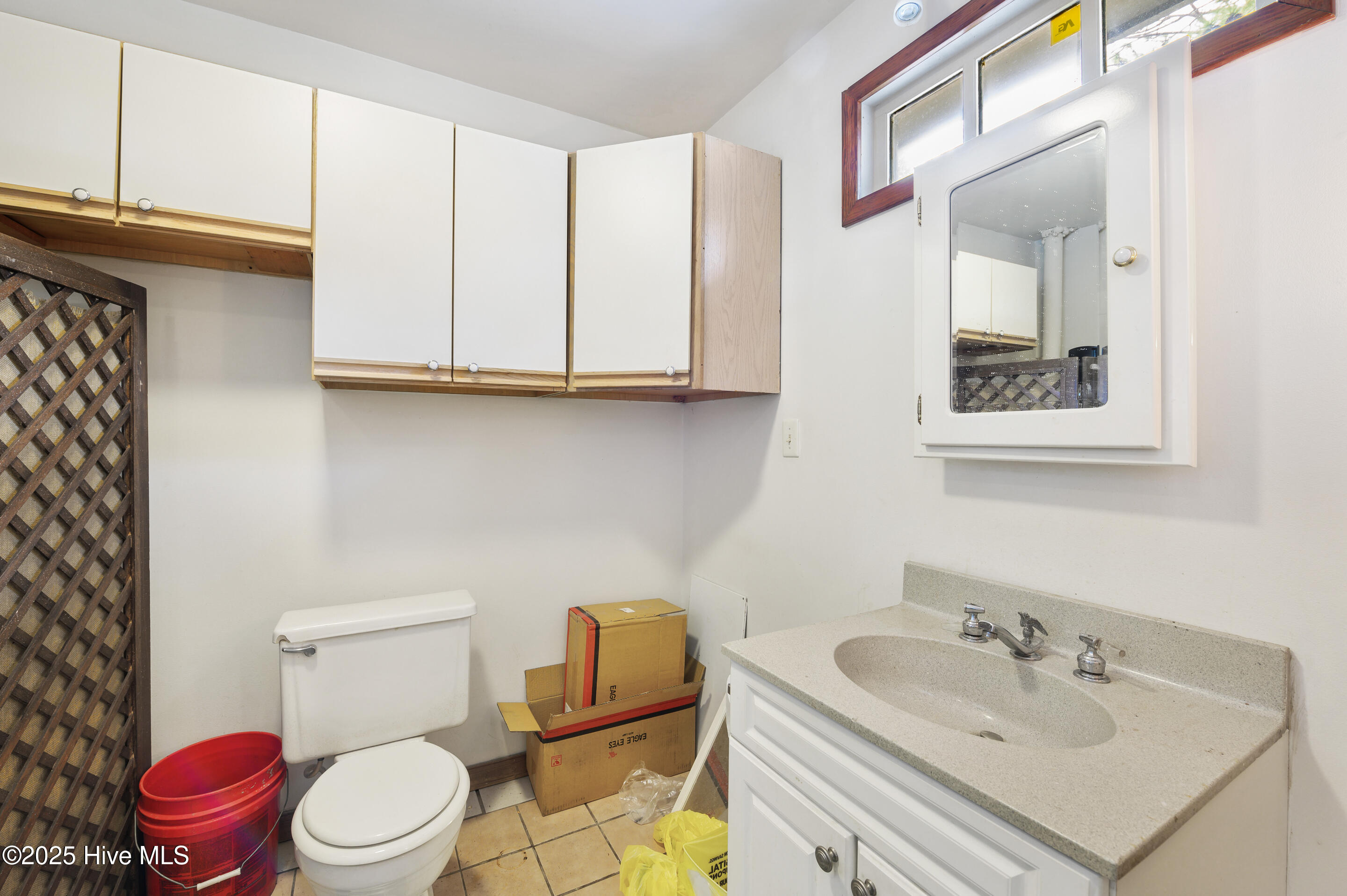 942 Mirror Lake Drive Property Photo 36
