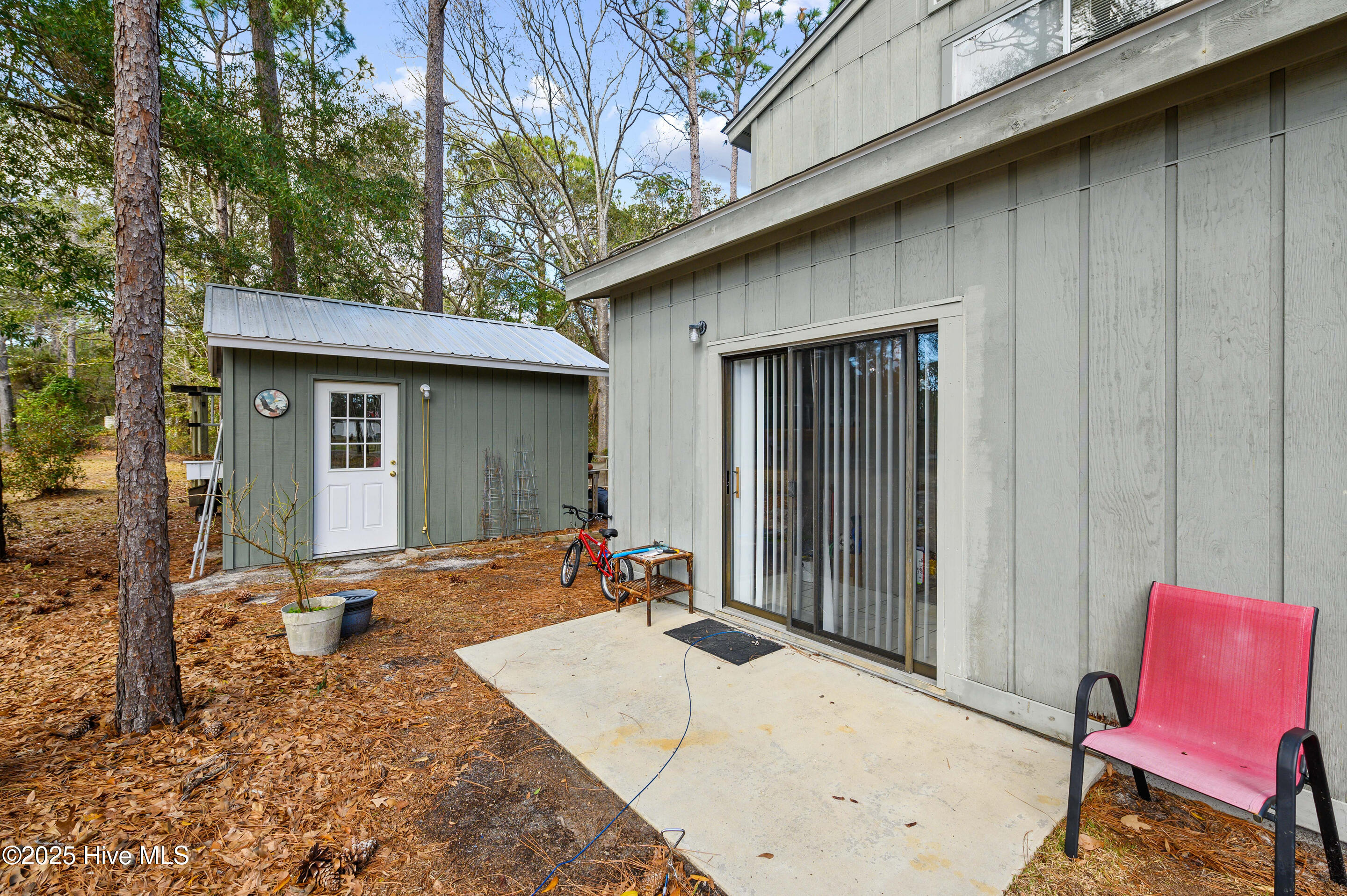 942 Mirror Lake Drive Property Photo 42