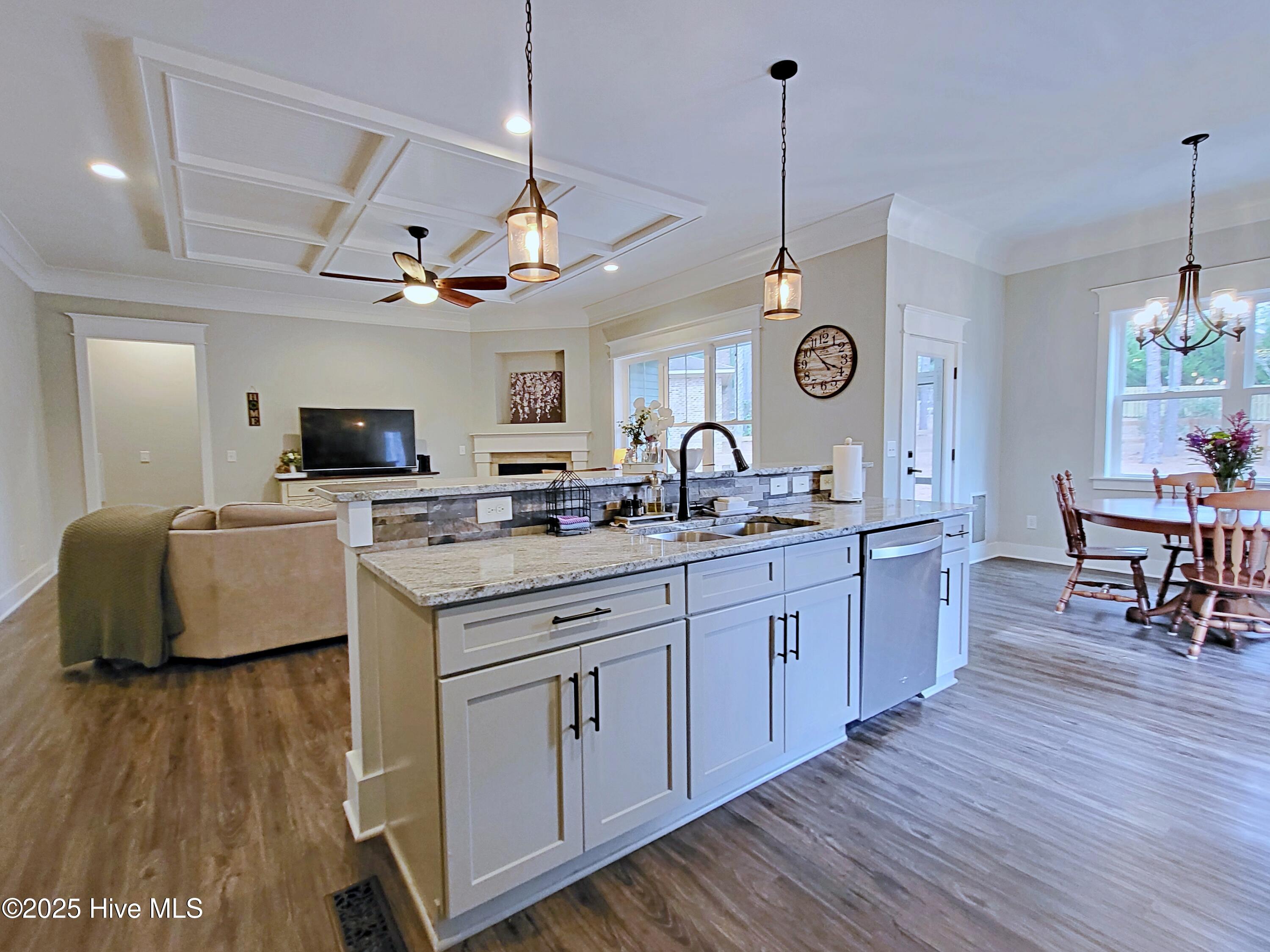 8 Aronimink Lane Property Photo 22