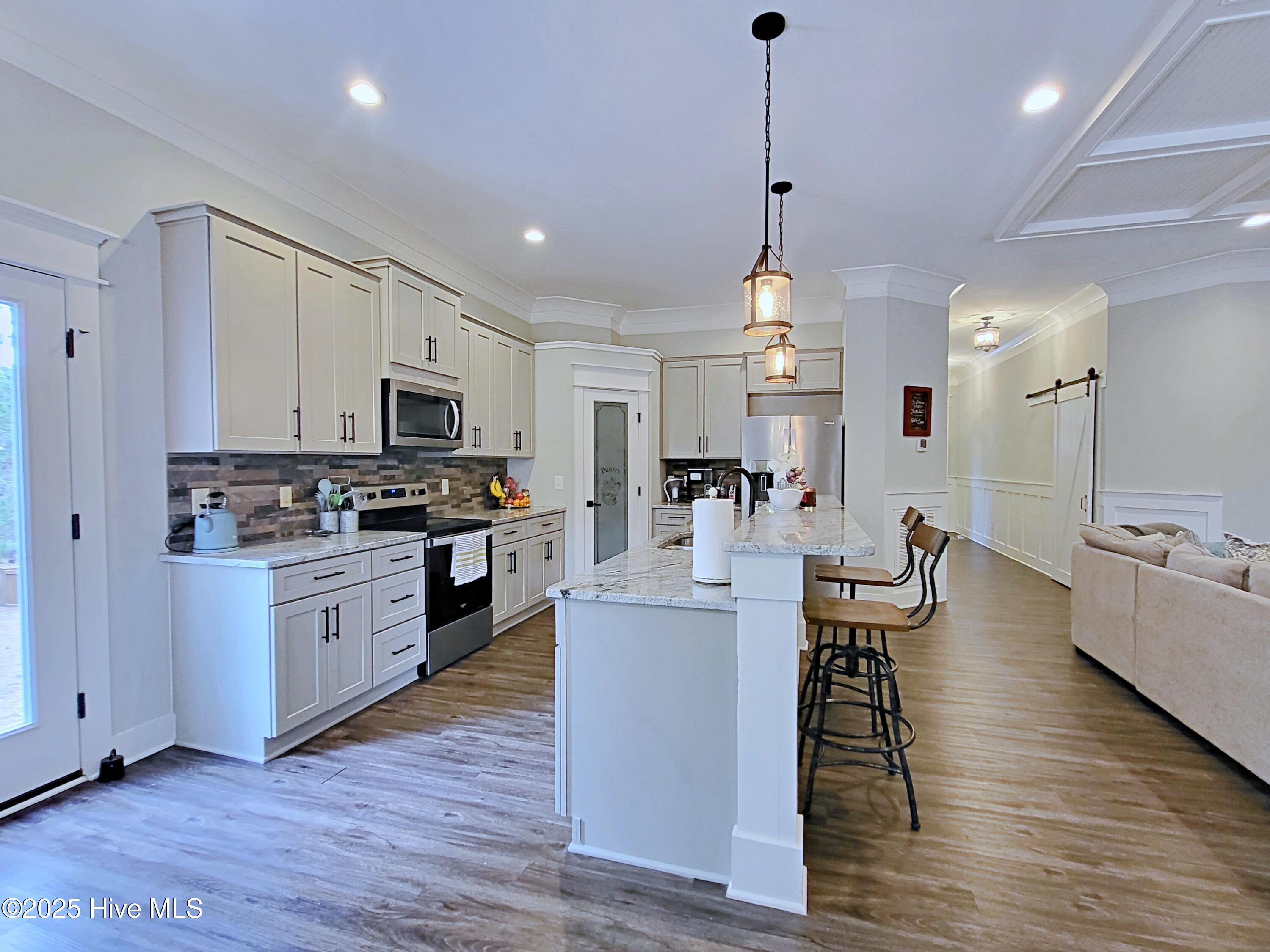 8 Aronimink Lane Property Photo 23