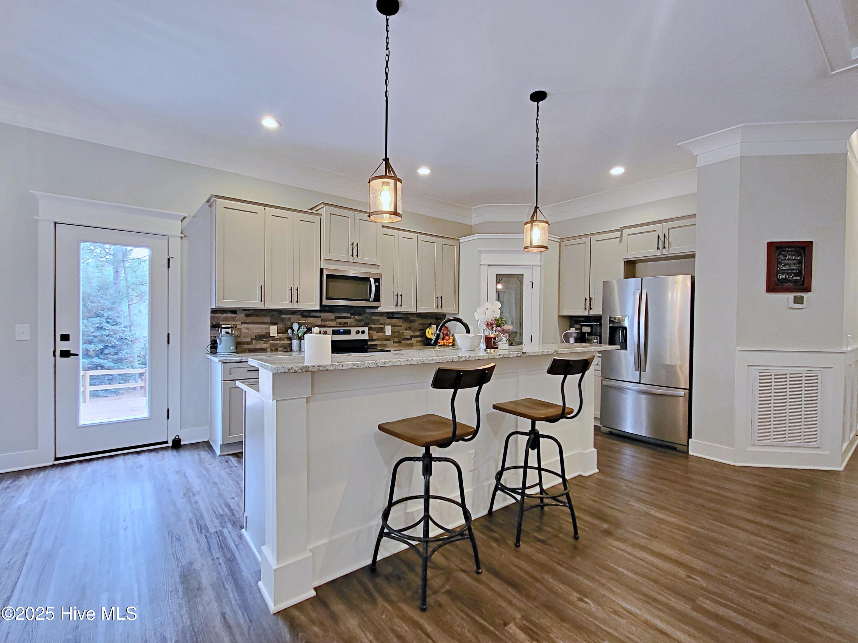8 Aronimink Lane Property Photo 24