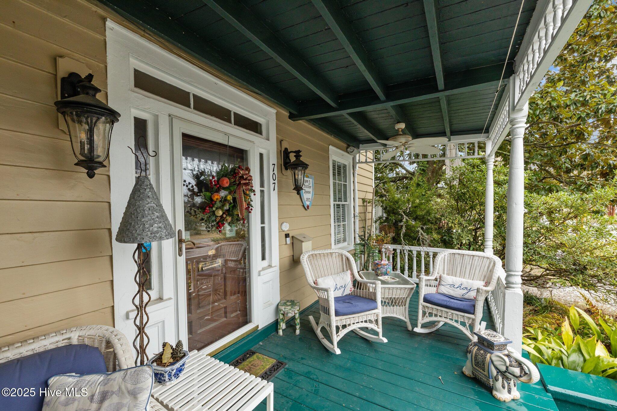 707 Ann Street Property Photo 2