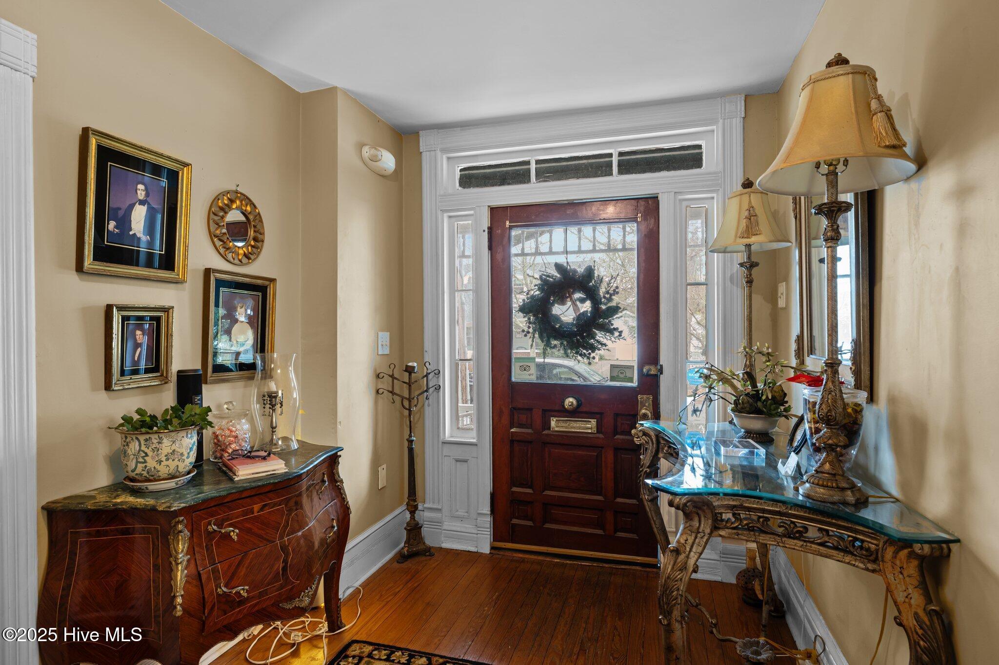 707 Ann Street Property Photo 6