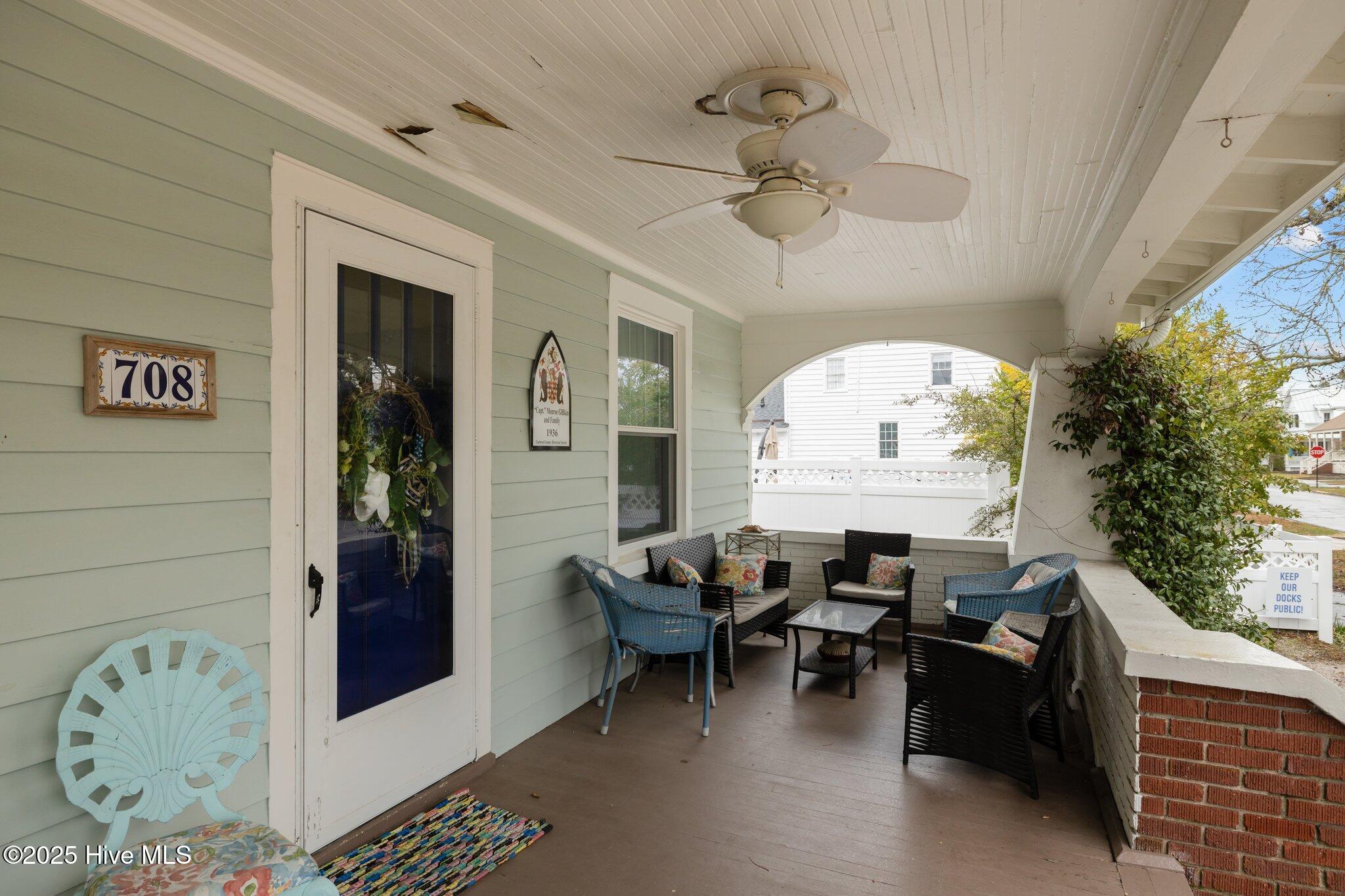 708 Ann Street Property Photo 6