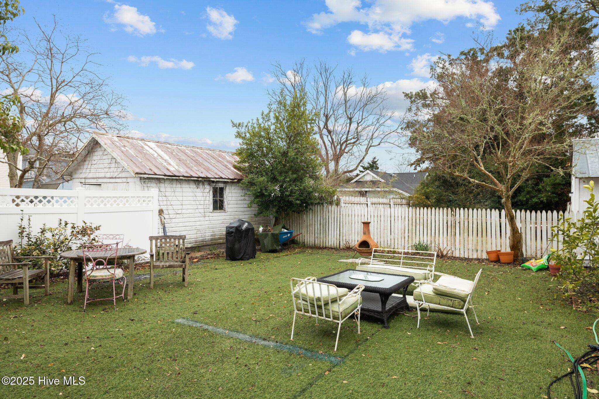 708 Ann Street Property Photo 35