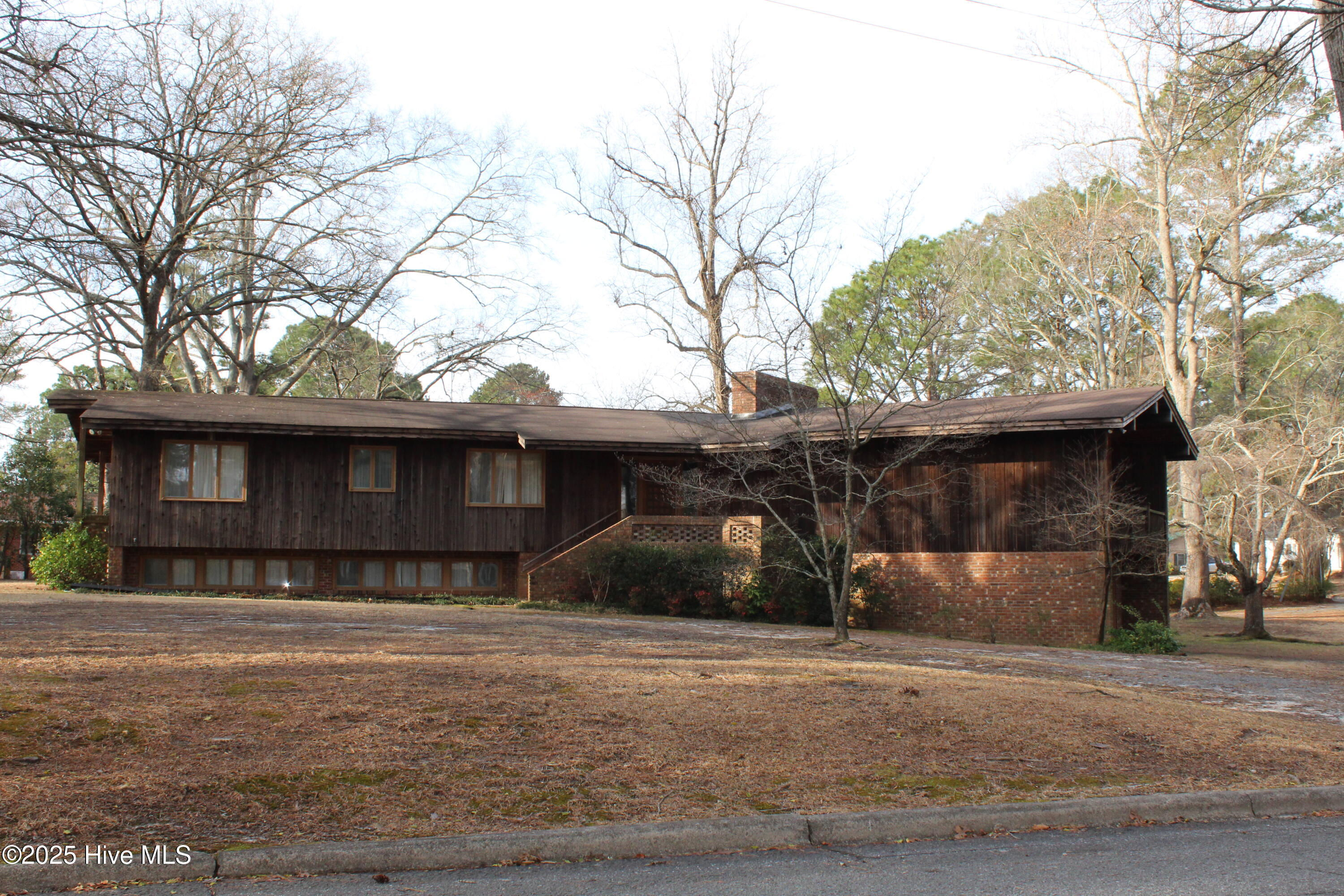 100 Carolina Avenue Property Photo