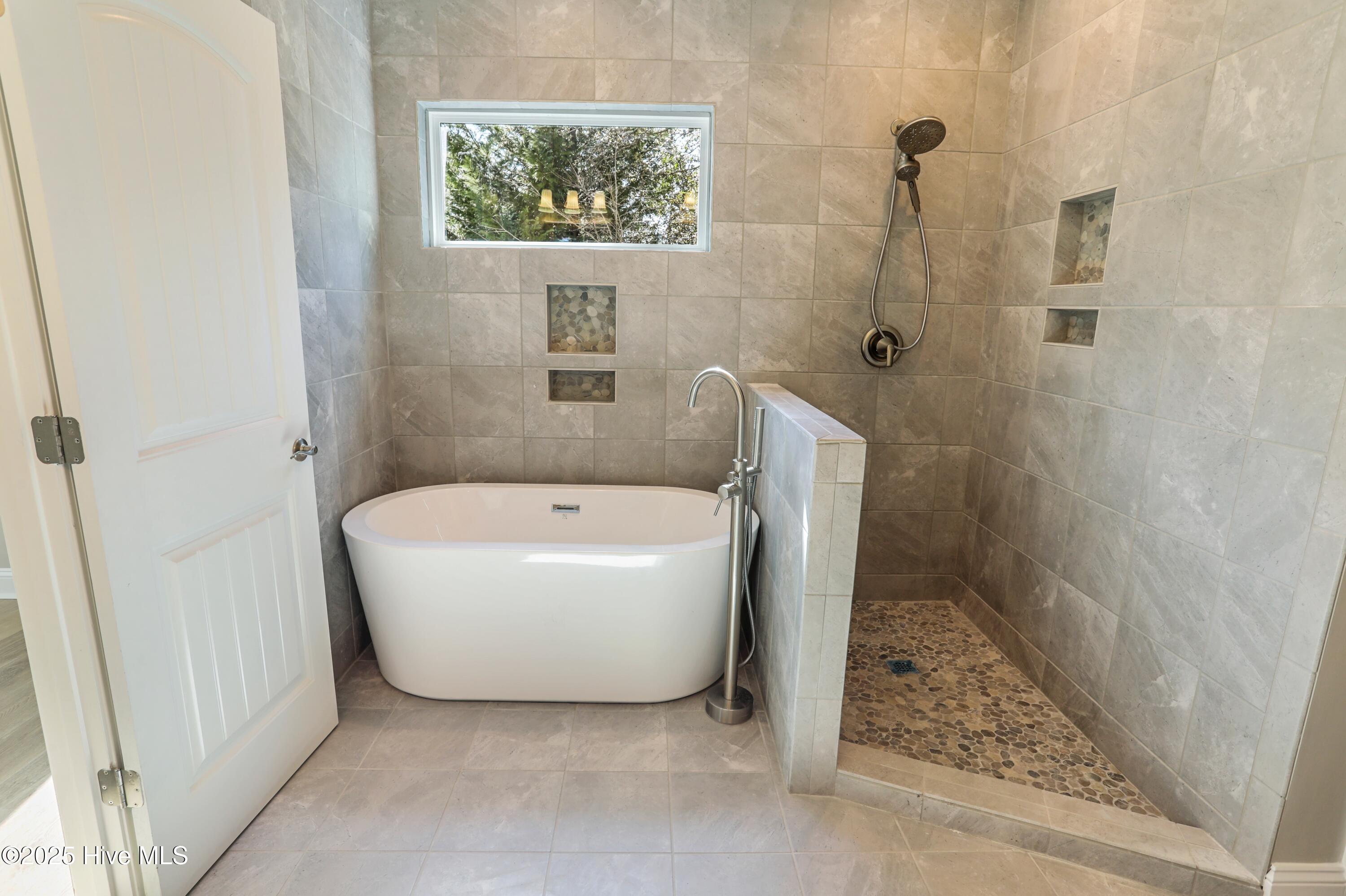 217 Foxcroft Road Property Photo 32