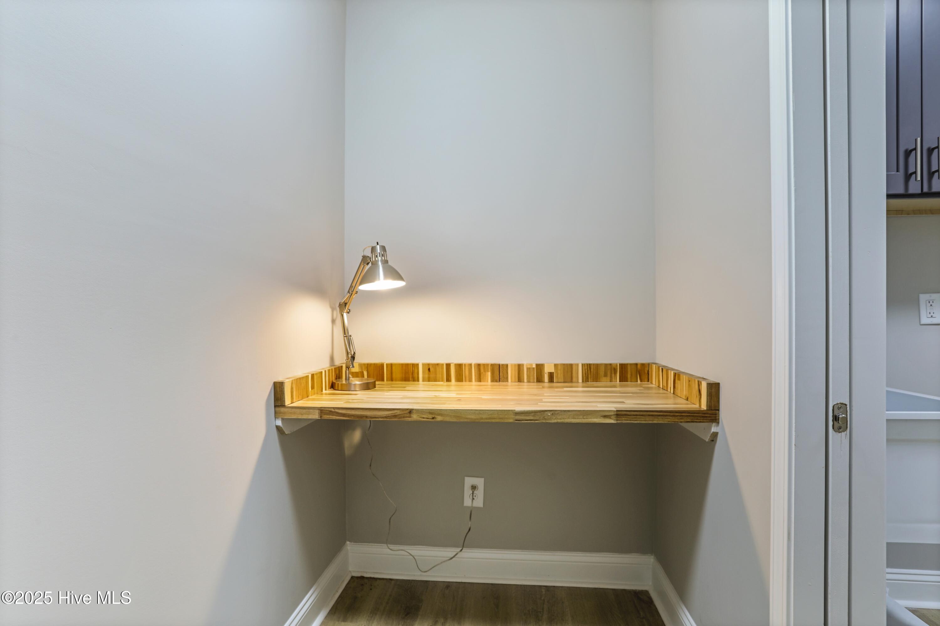 217 Foxcroft Road Property Photo 40