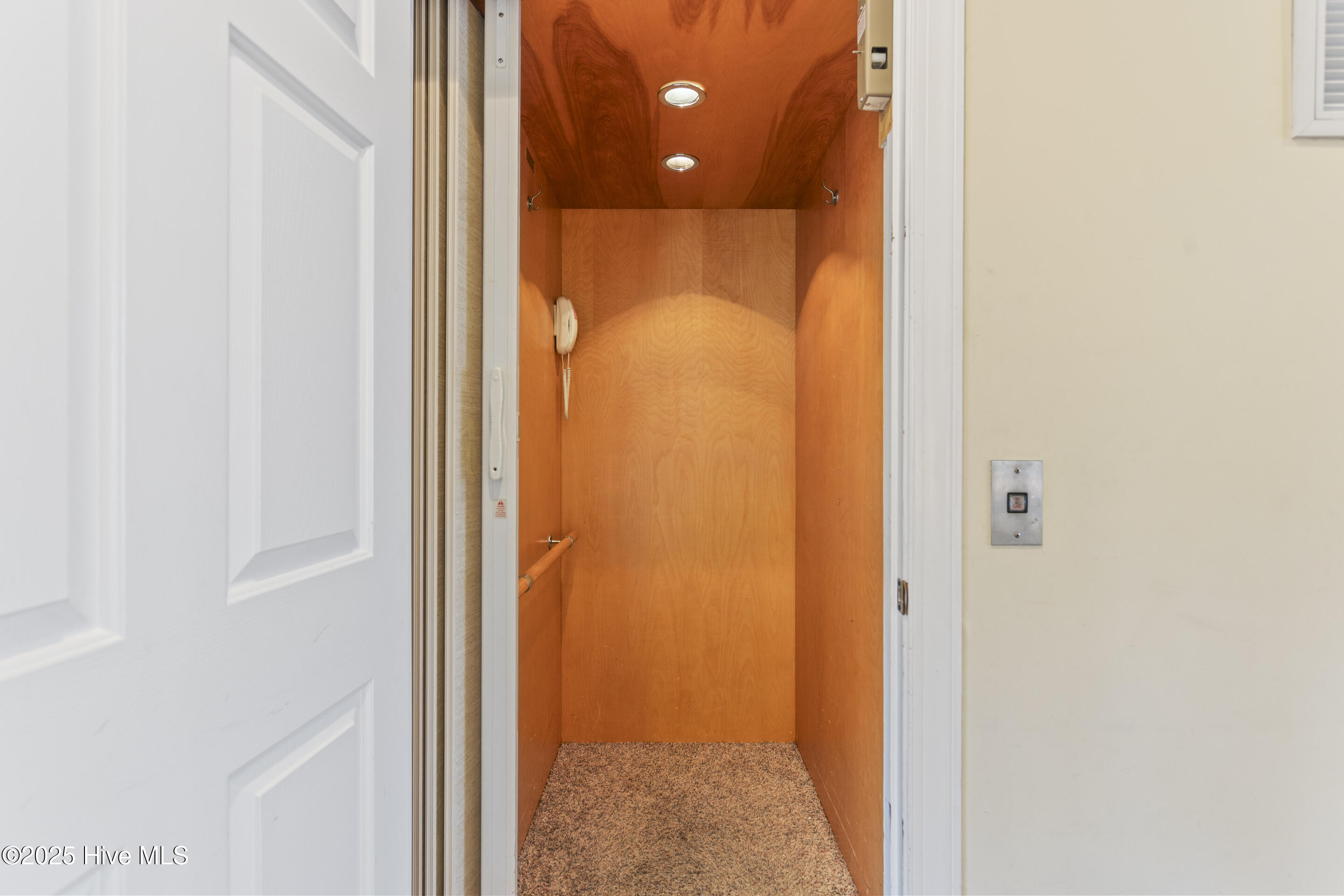 1772 Candle Ridge Lane Property Photo 15