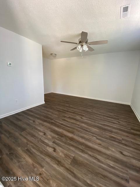 2006 Tower Place Property Photo 4