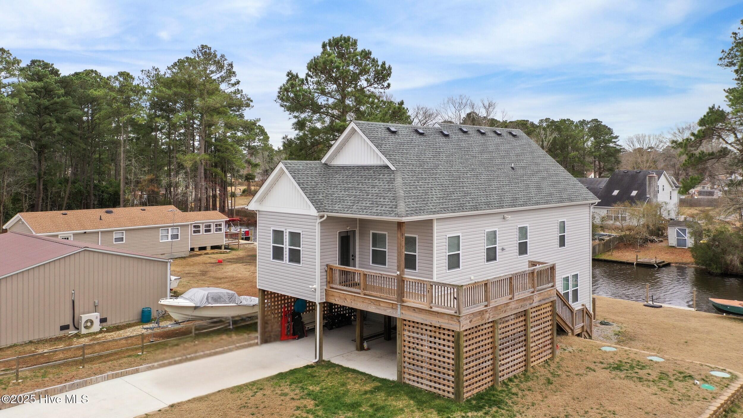 105 Barracuda Street Property Photo