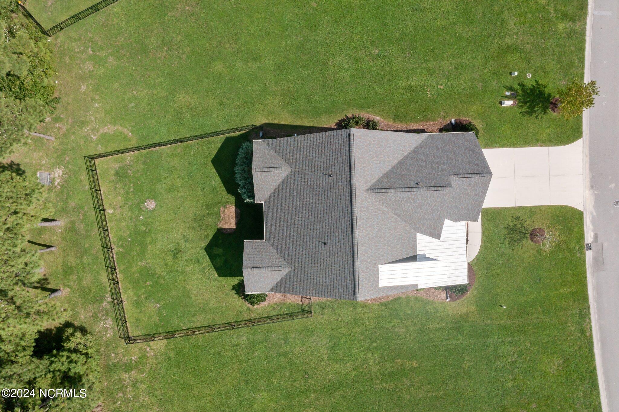 145 Spicer Lake Drive Property Photo 48