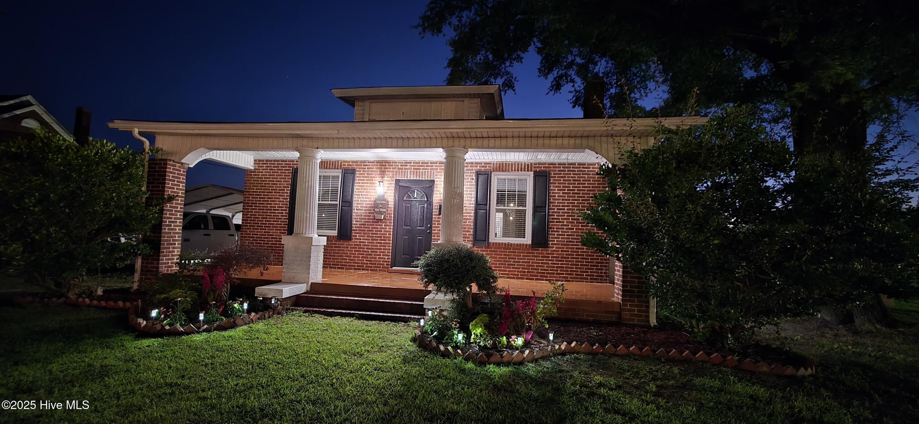 225 N Church Street Property Photo 2