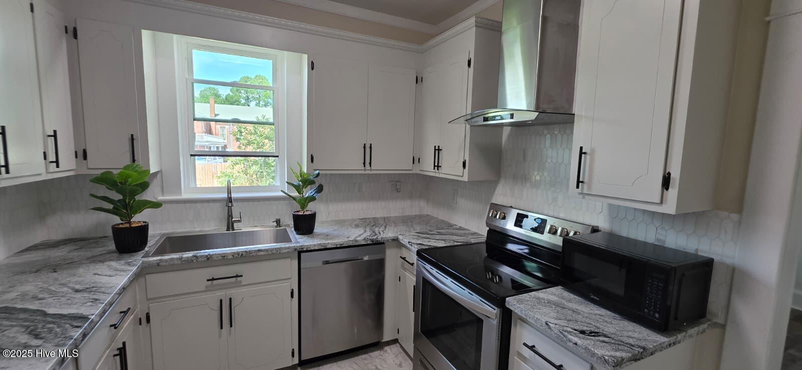 225 N Church Street Property Photo 8