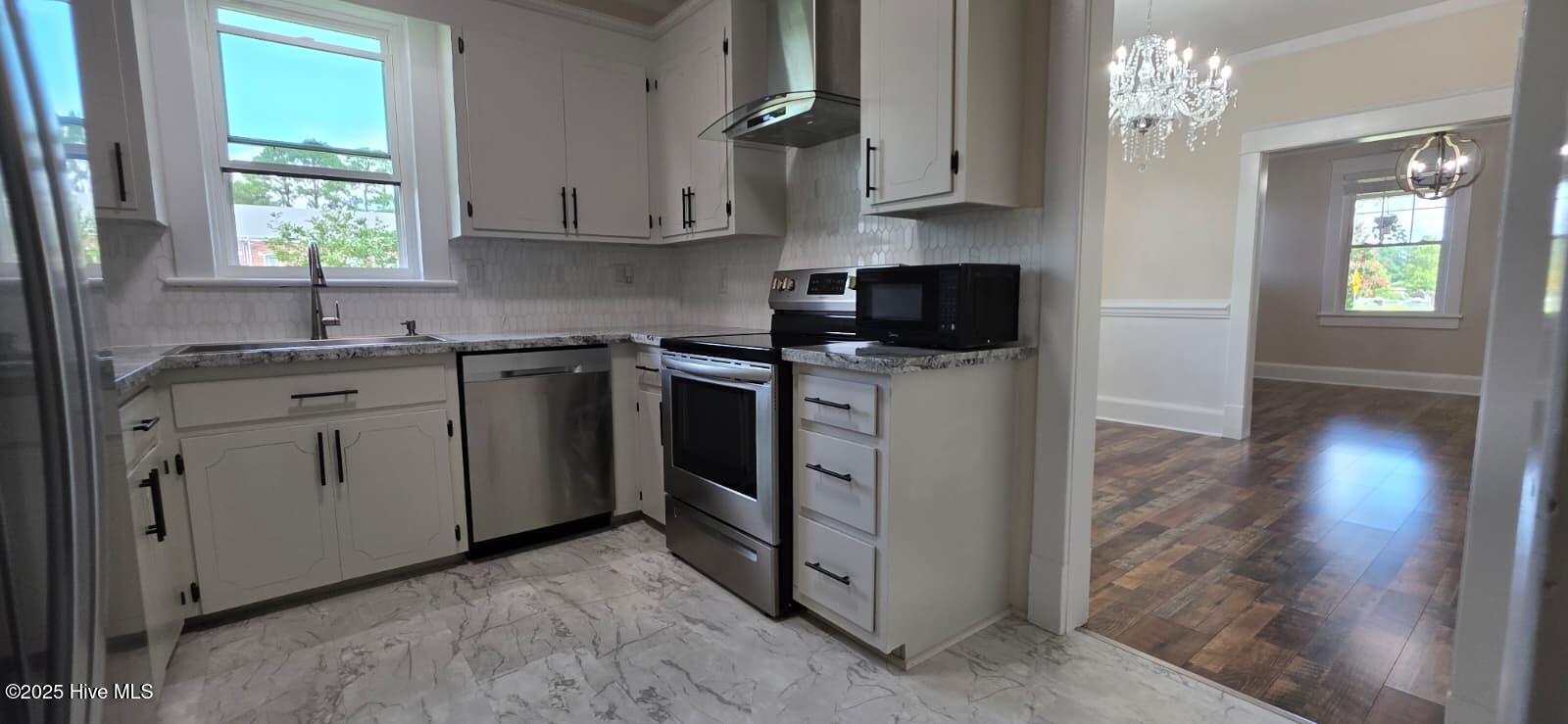 225 N Church Street Property Photo 10