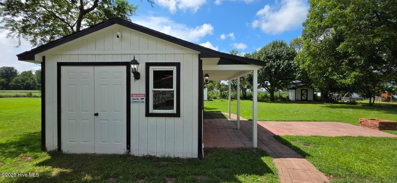 225 N Church Street Property Photo 36