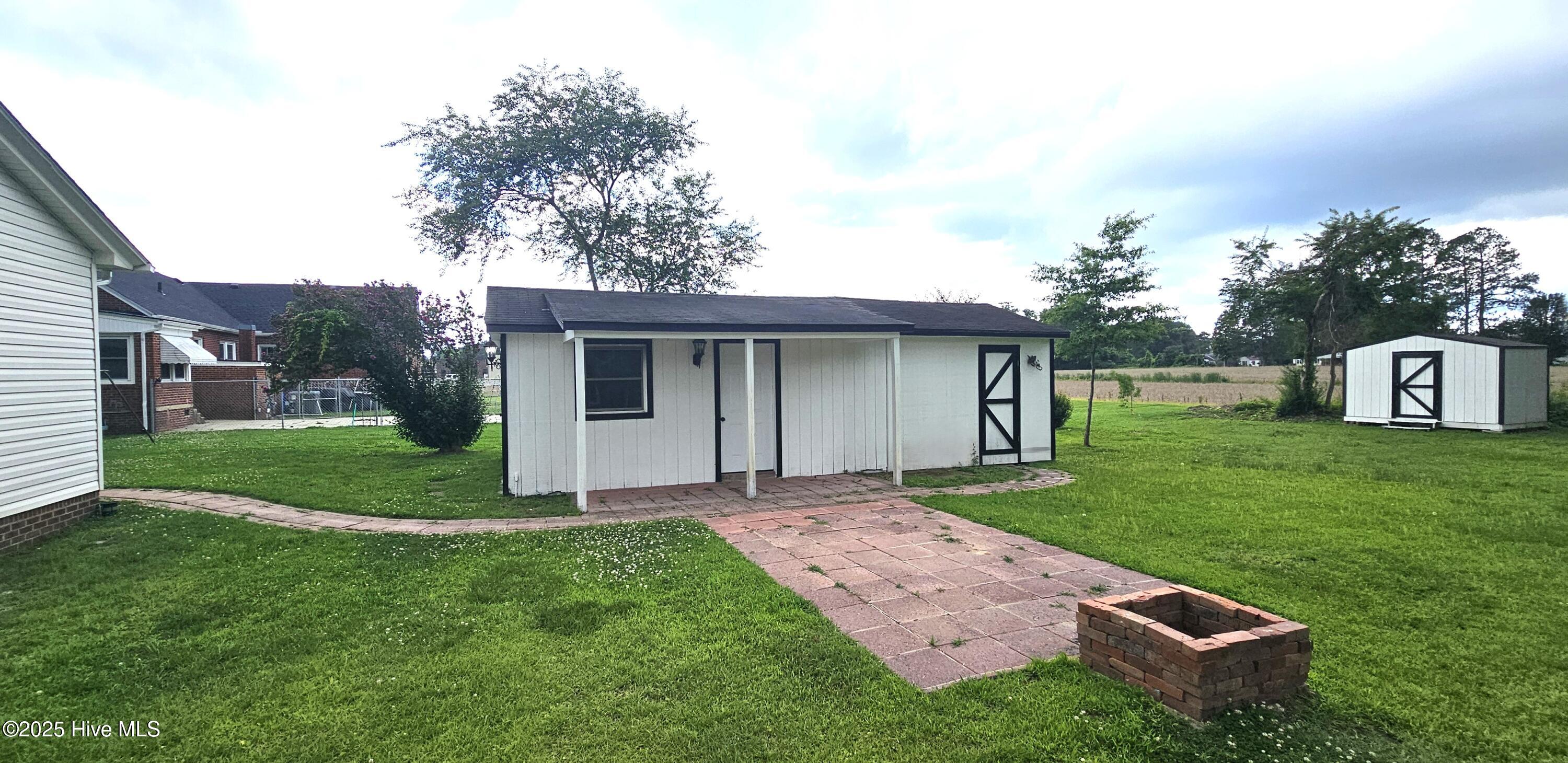 225 N Church Street Property Photo 38