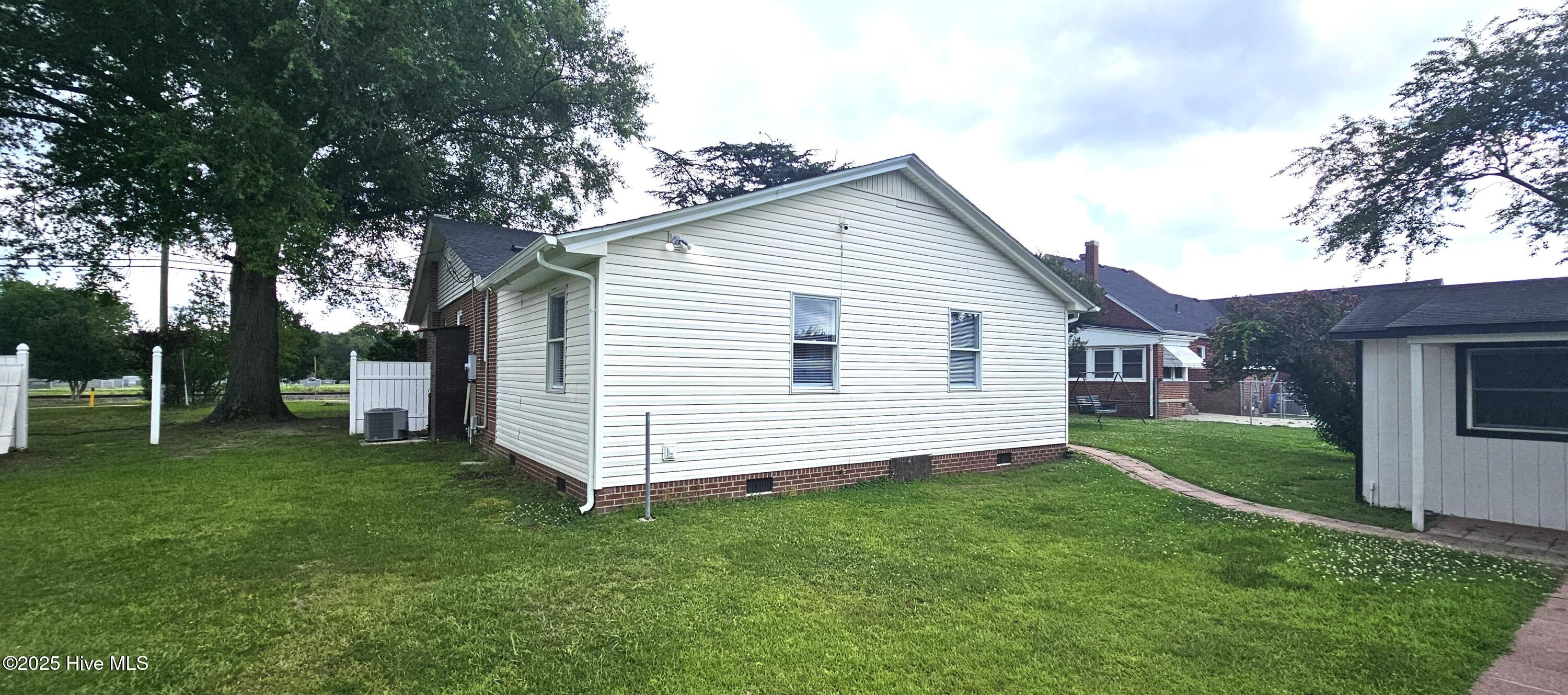 225 N Church Street Property Photo 39