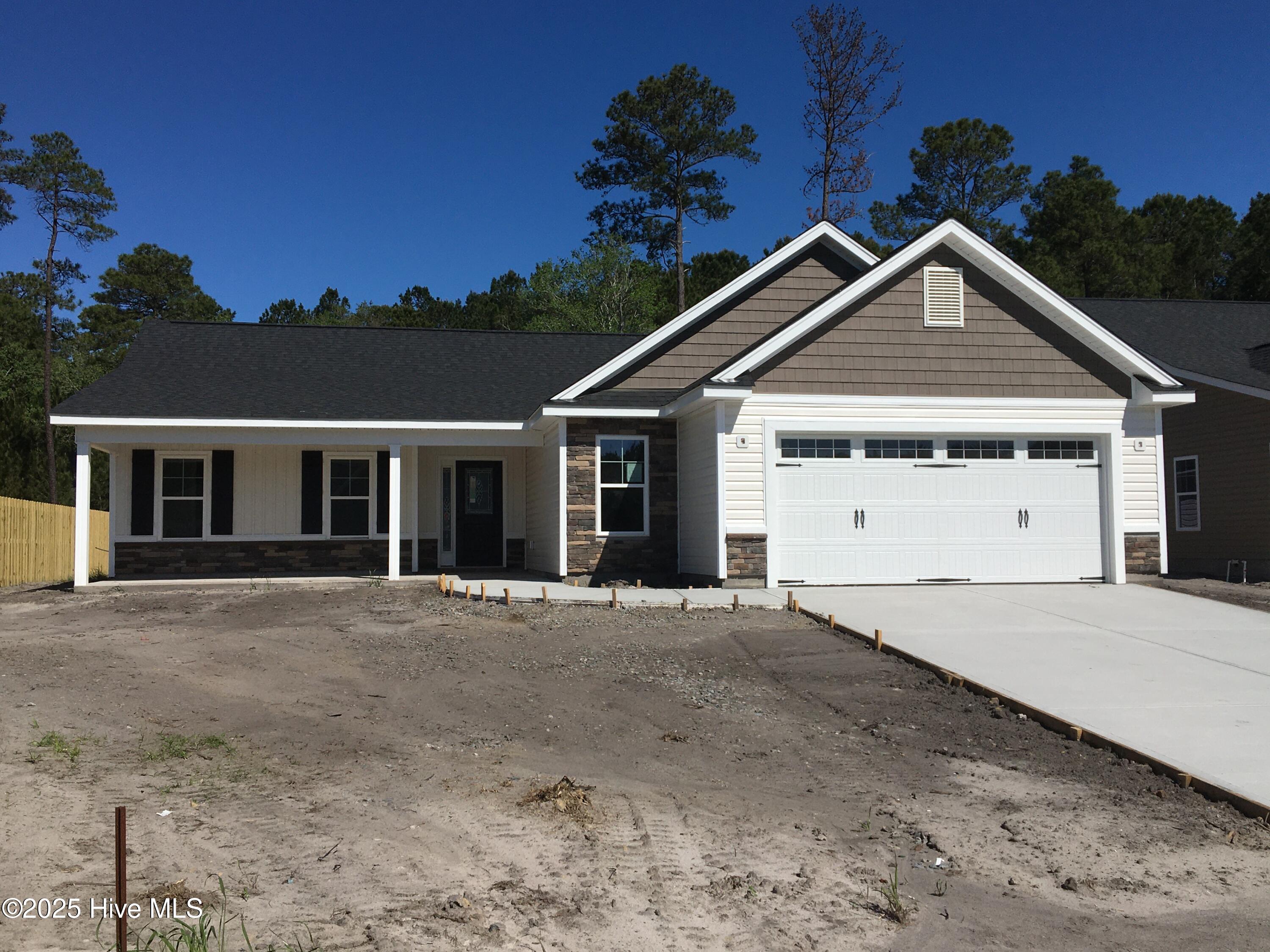 2143 Southern Pine Drive Property Photo