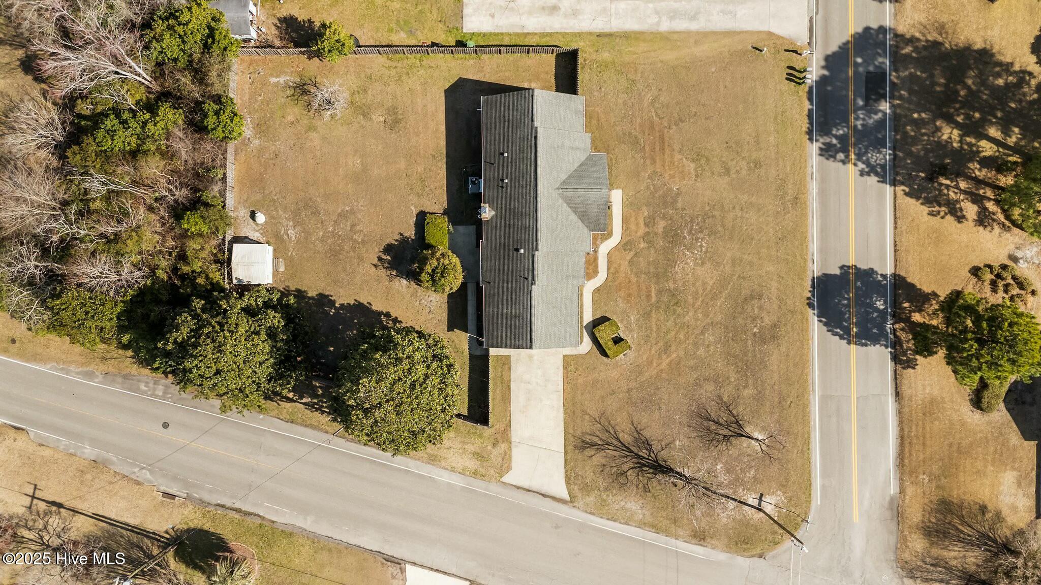 301 R L Honeycutt Drive Property Photo 14