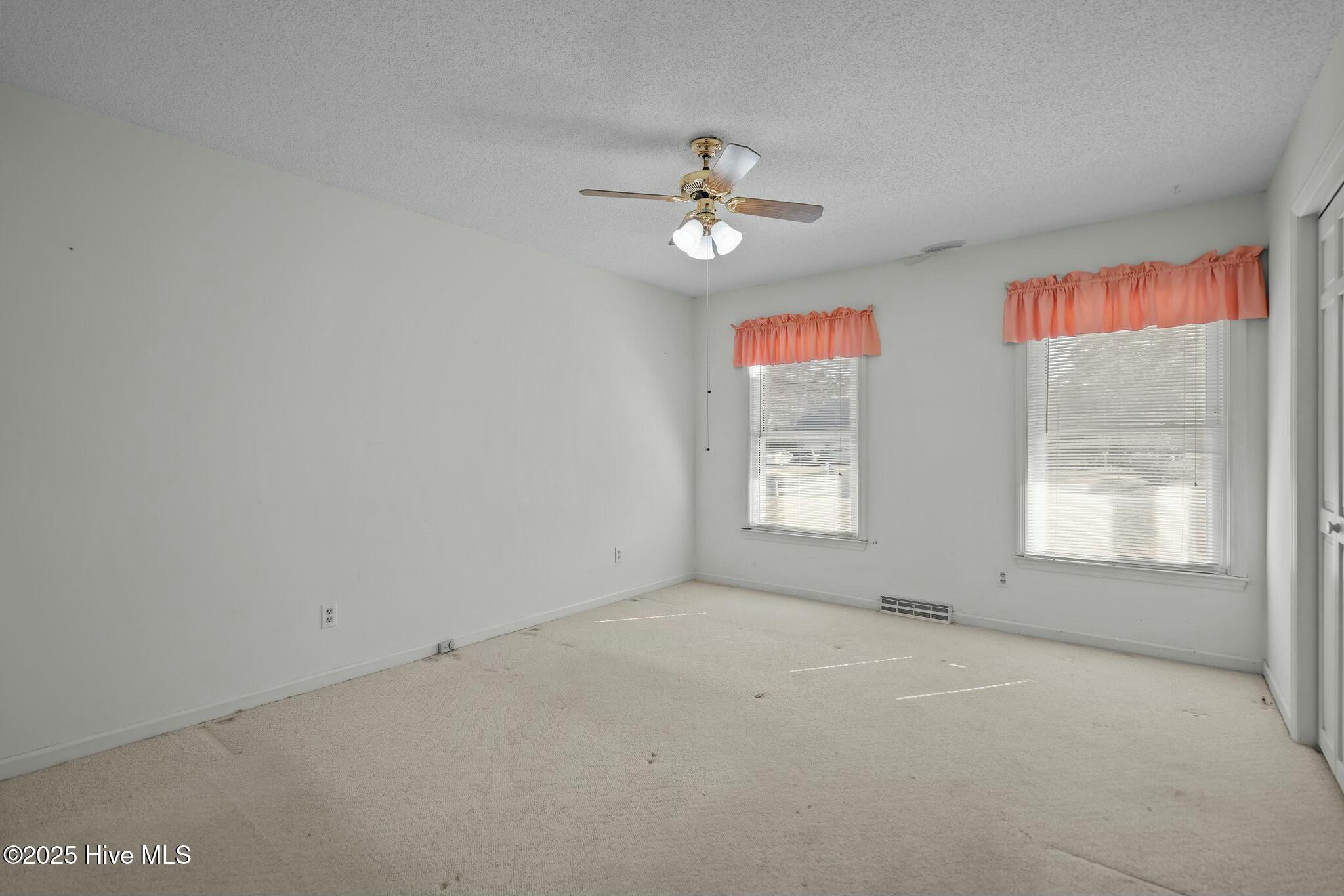 301 R L Honeycutt Drive Property Photo 40