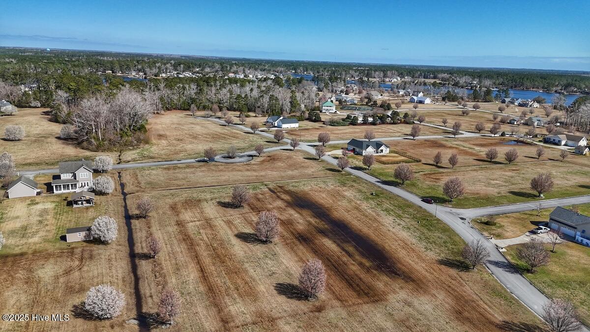 175 Southern Way Property Photo 15