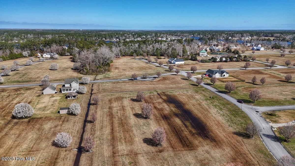 175 Southern Way Property Photo 16
