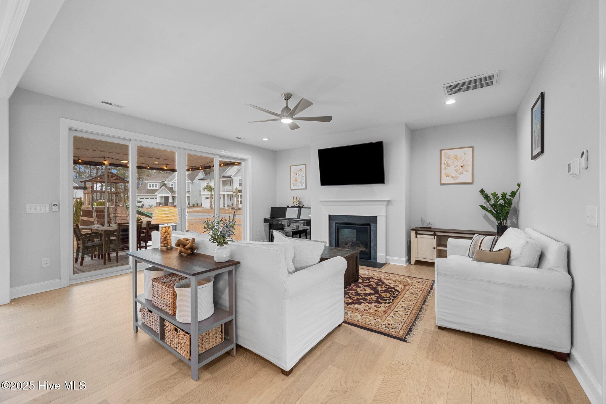 181 Sailor Sky Way Property Photo 11