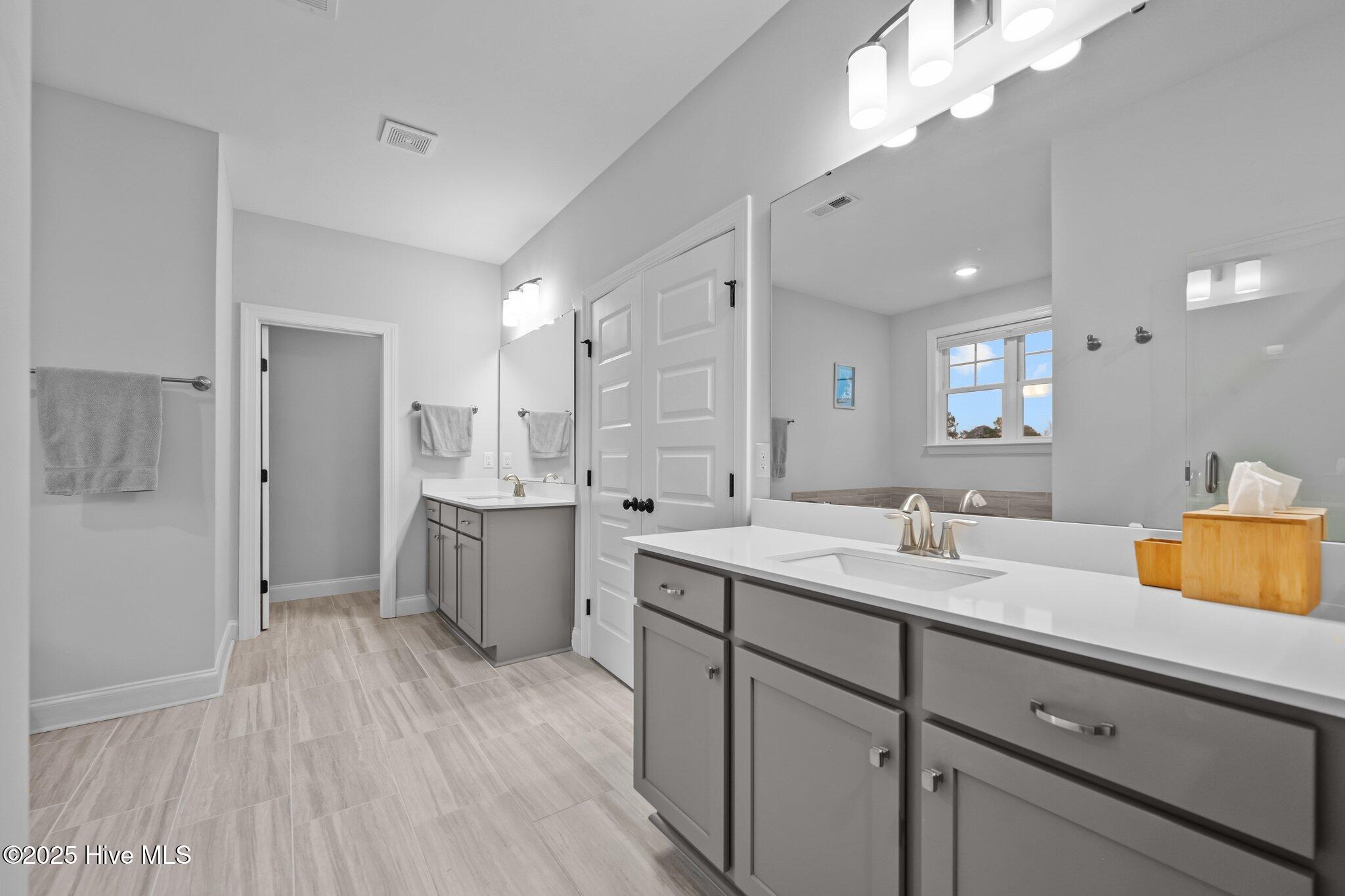 181 Sailor Sky Way Property Photo 32