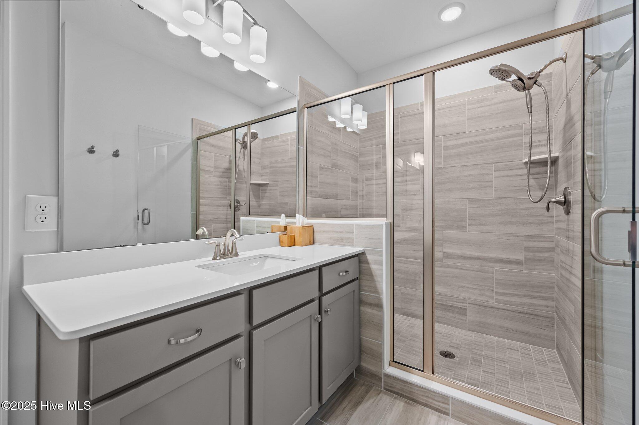 181 Sailor Sky Way Property Photo 33