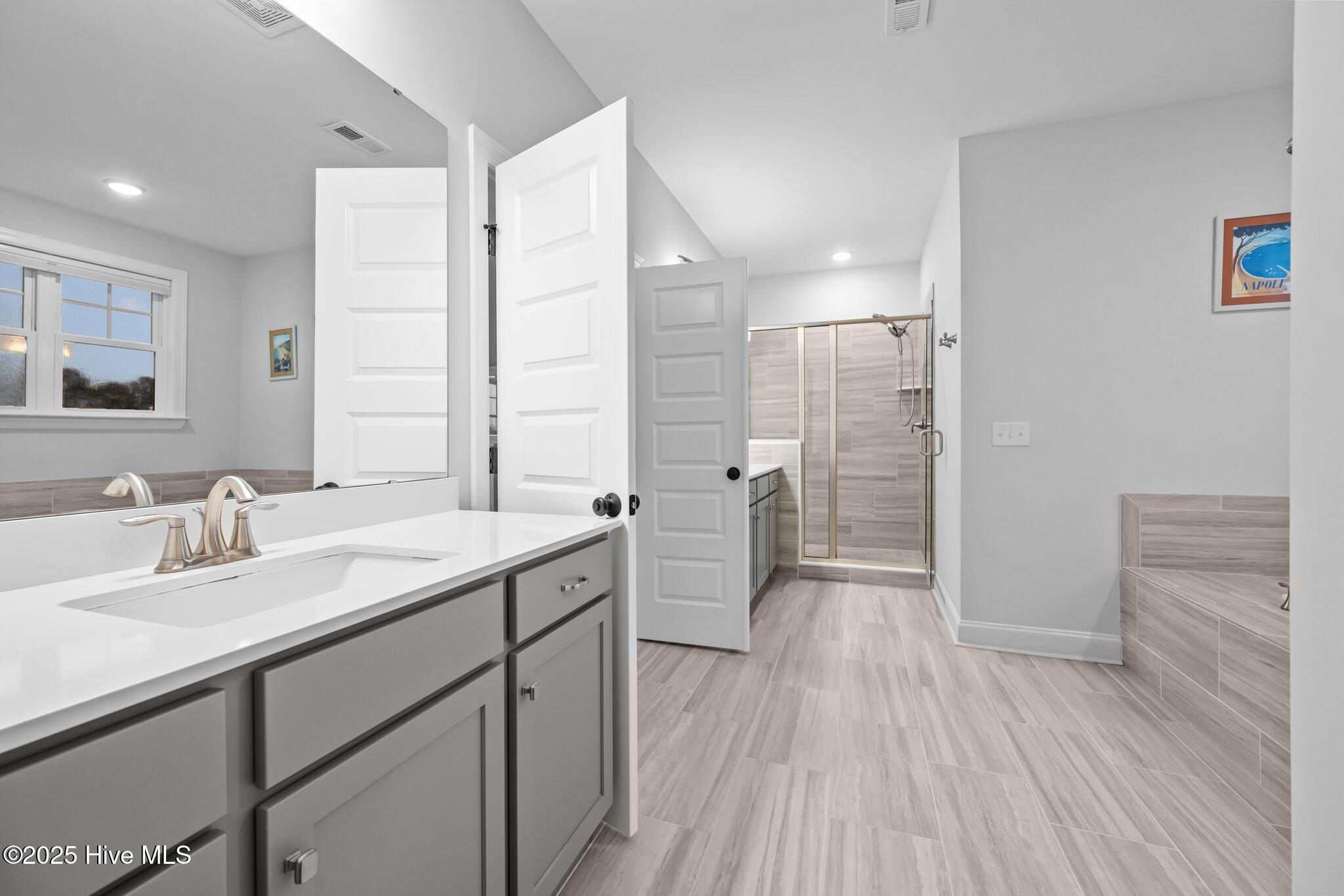 181 Sailor Sky Way Property Photo 36