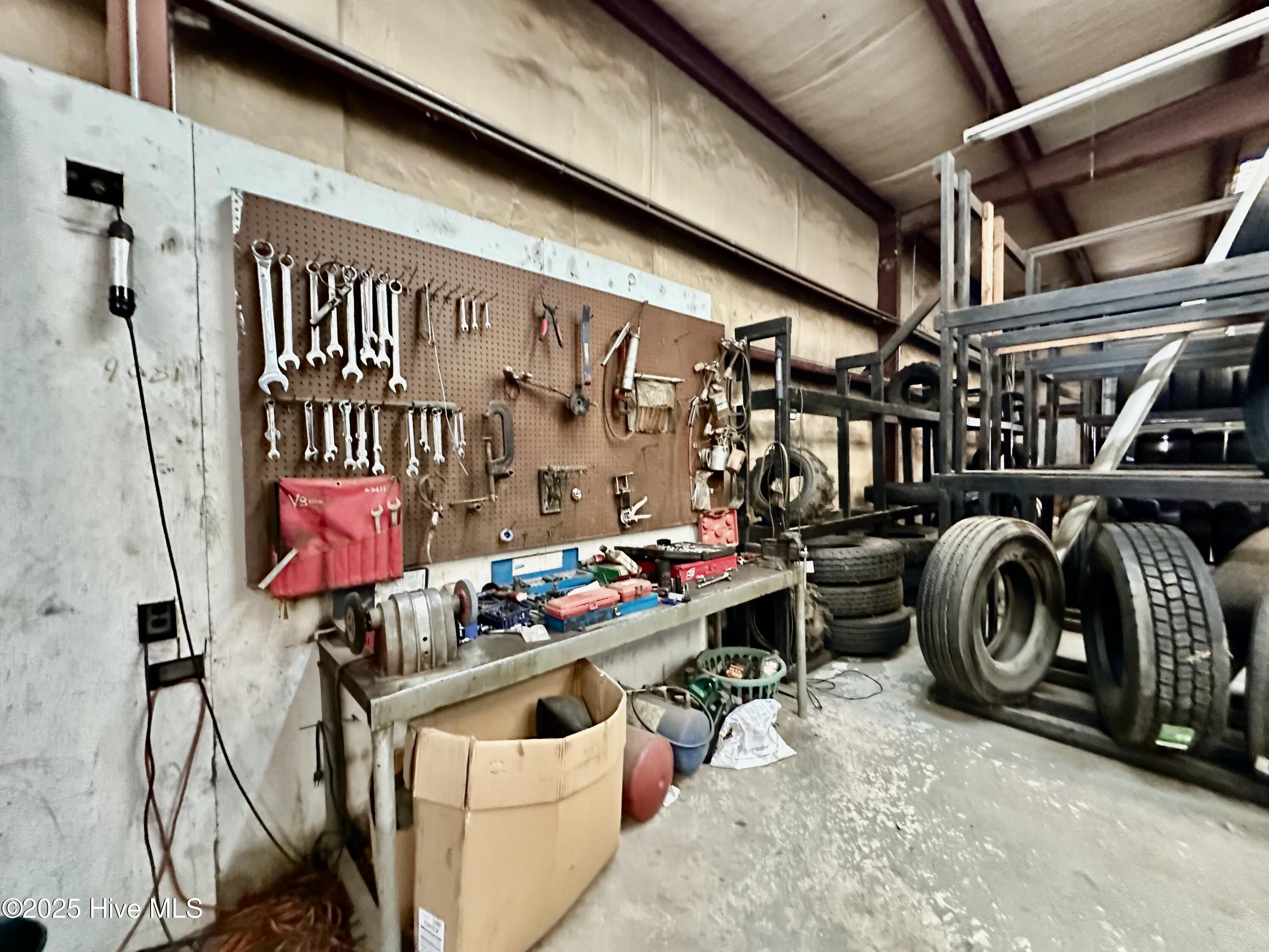 306 W Granville Street Property Photo 19