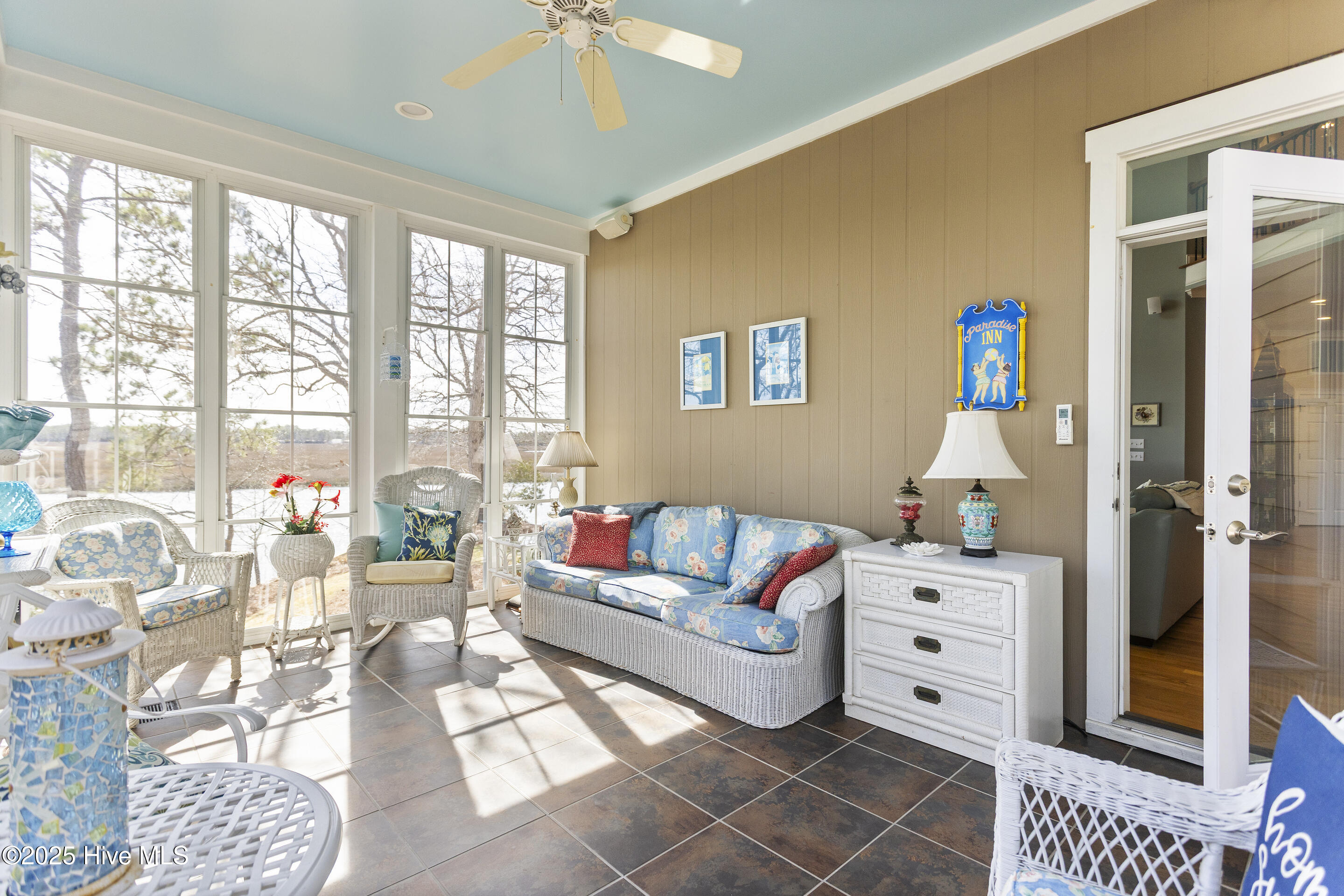 466 Herring Gull Court Property Photo 17