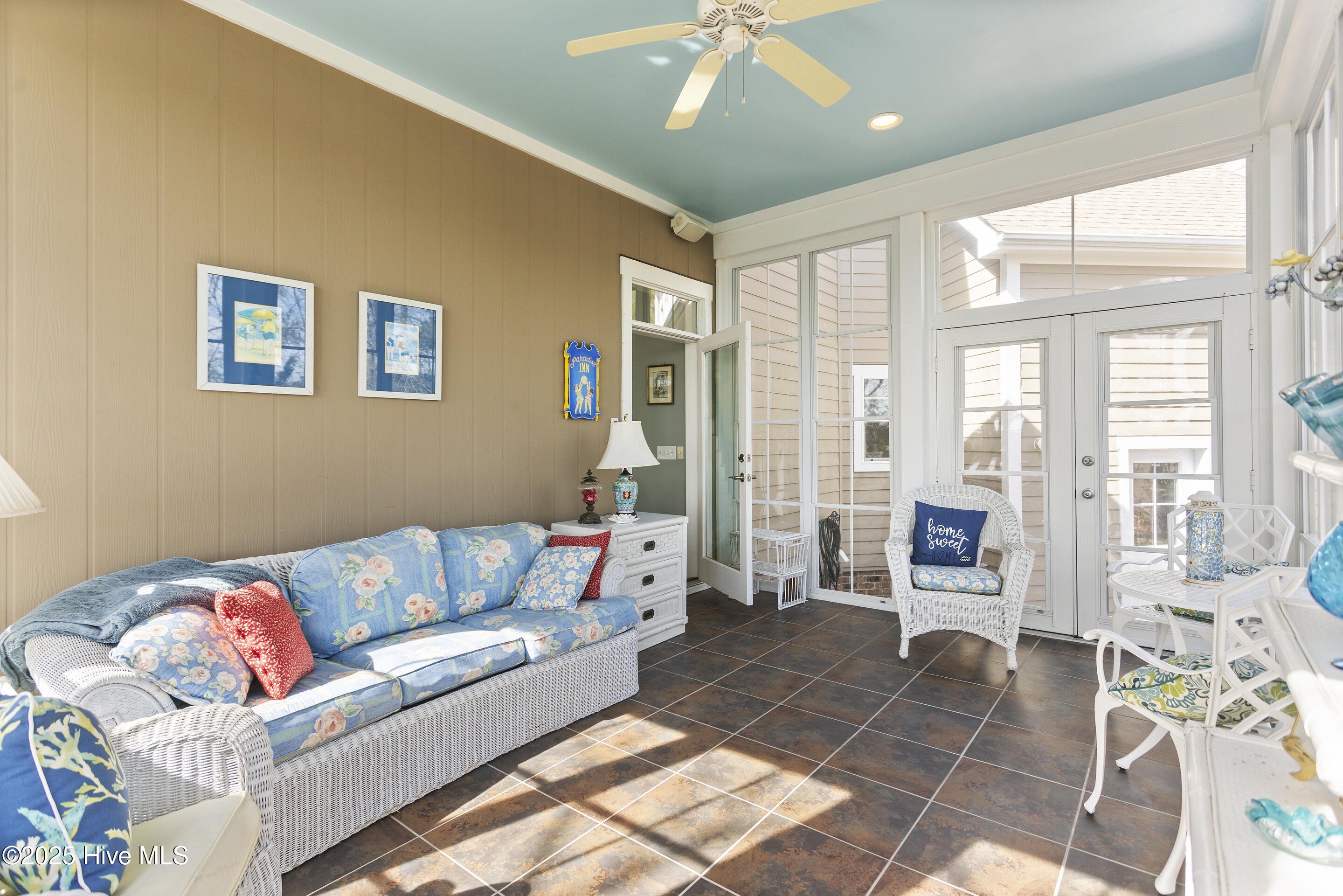 466 Herring Gull Court Property Photo 18