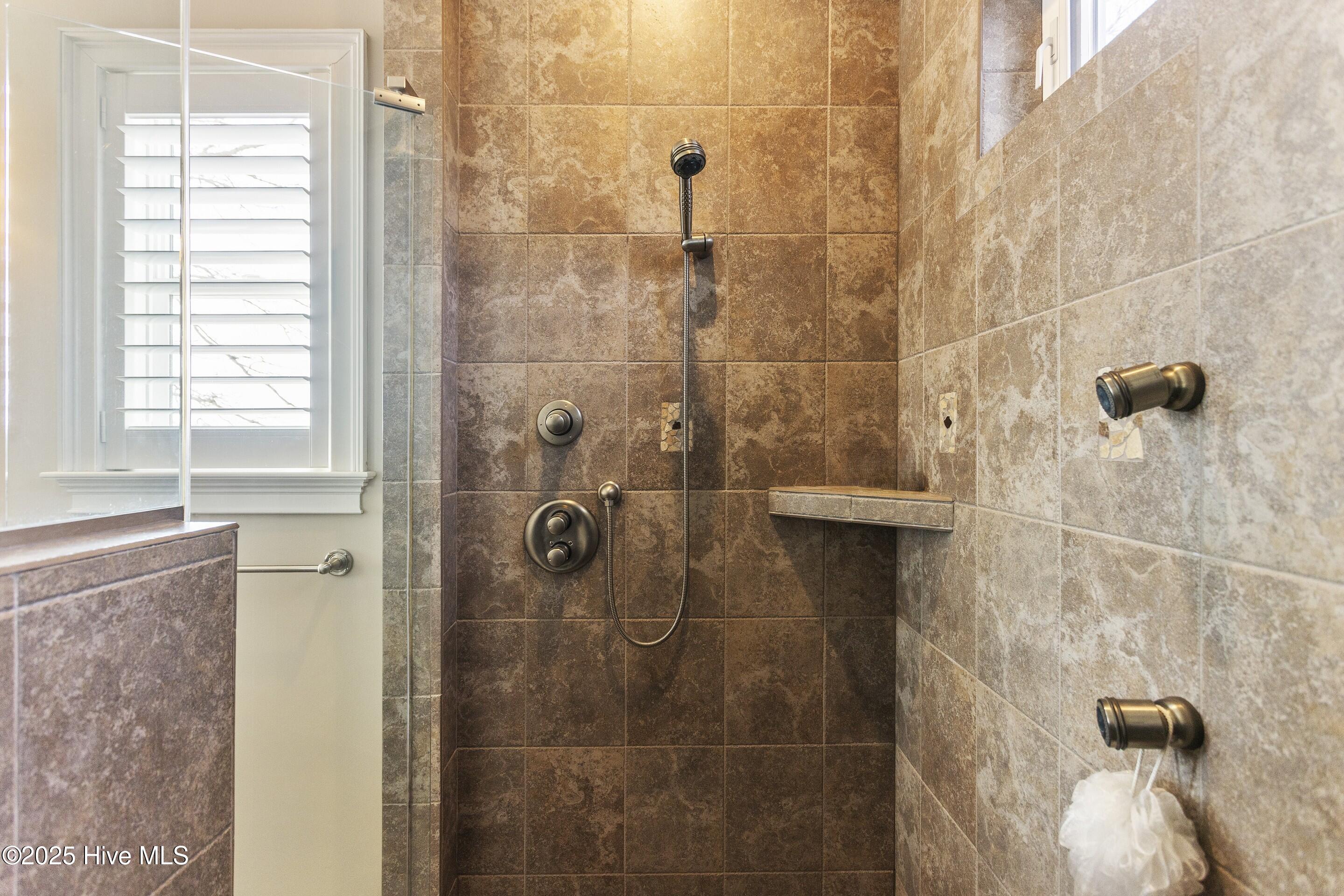 466 Herring Gull Court Property Photo 37