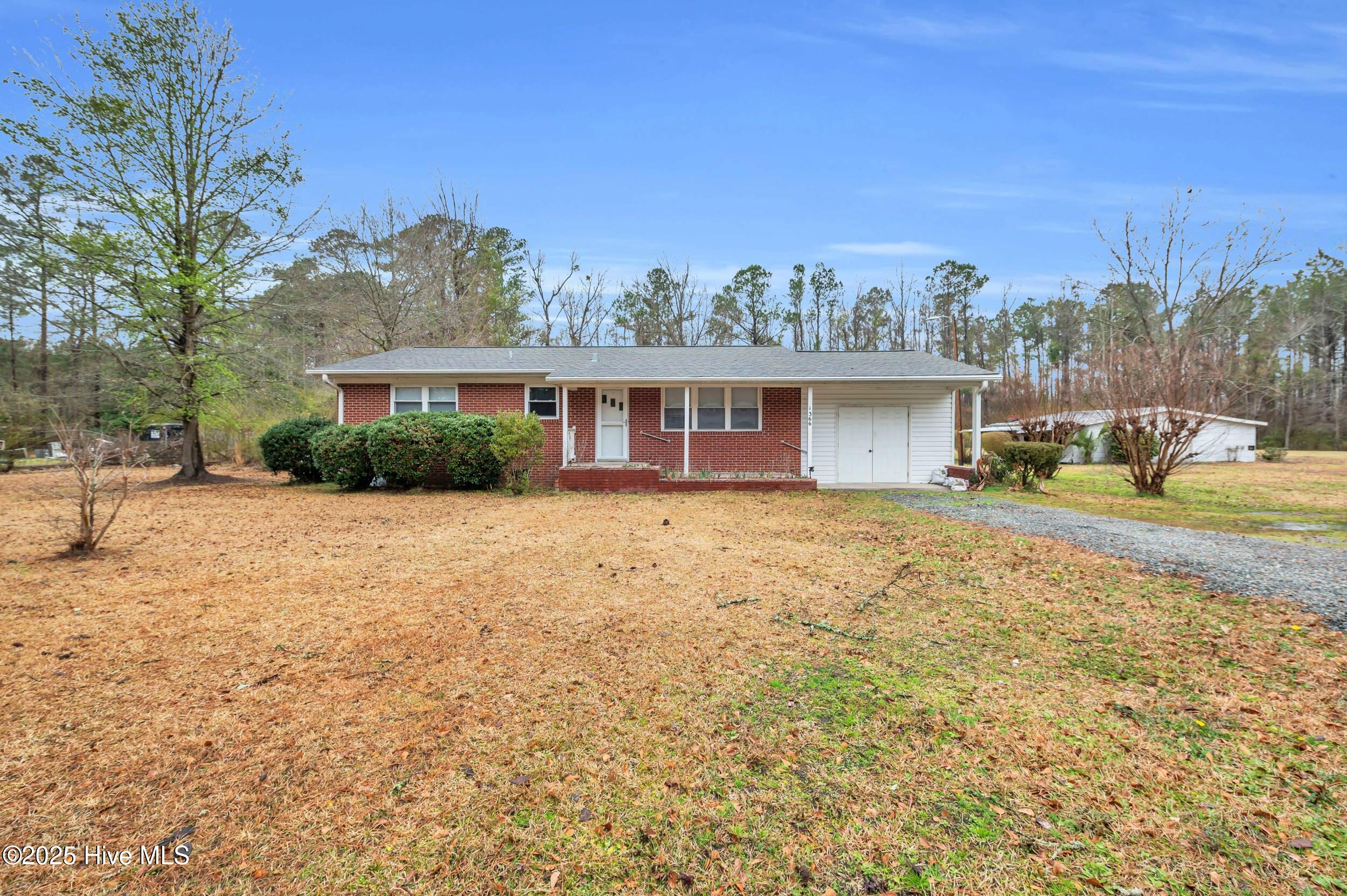 1366 Nc Highway 53 Property Photo