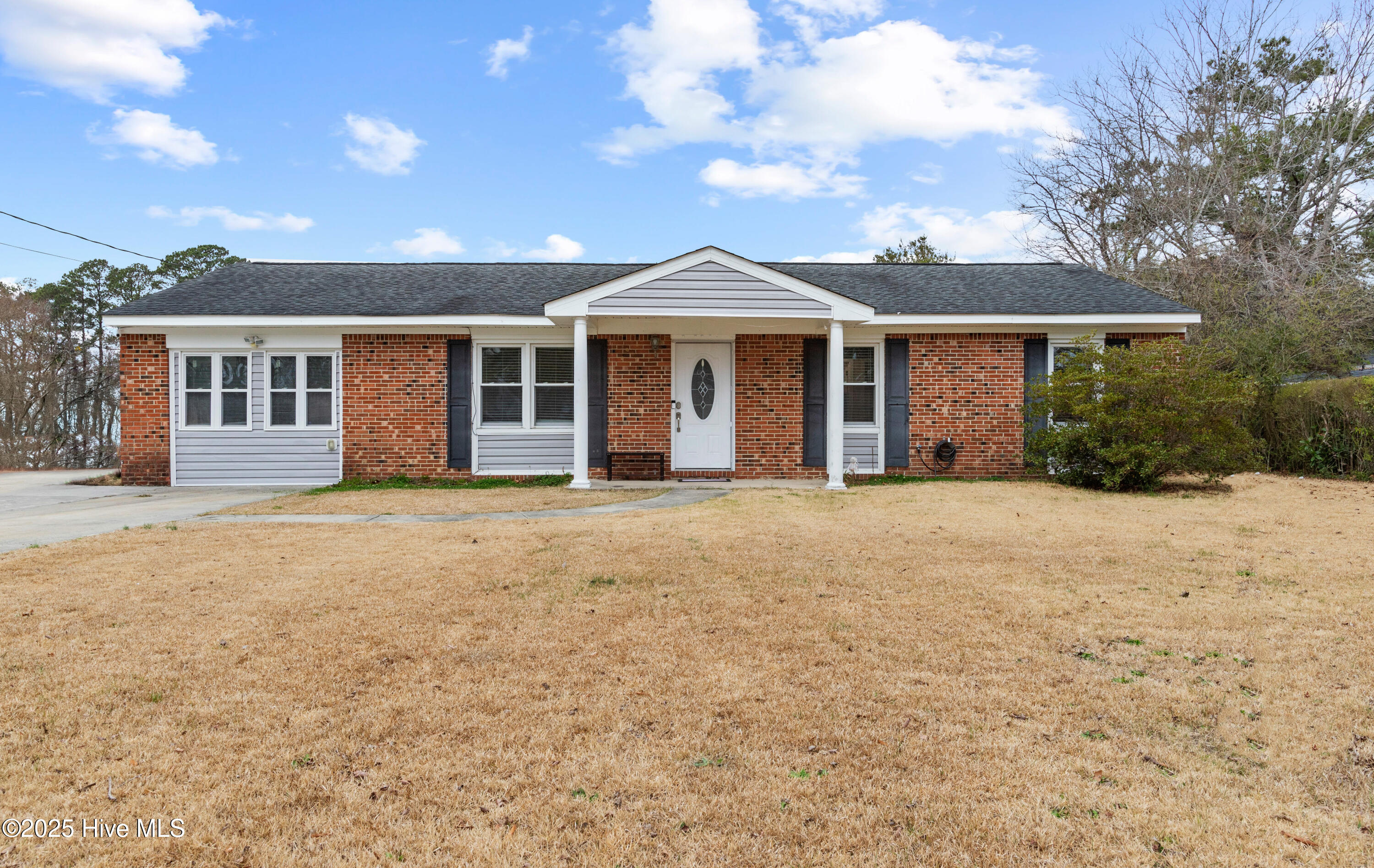 1217 Castle Drive Property Photo