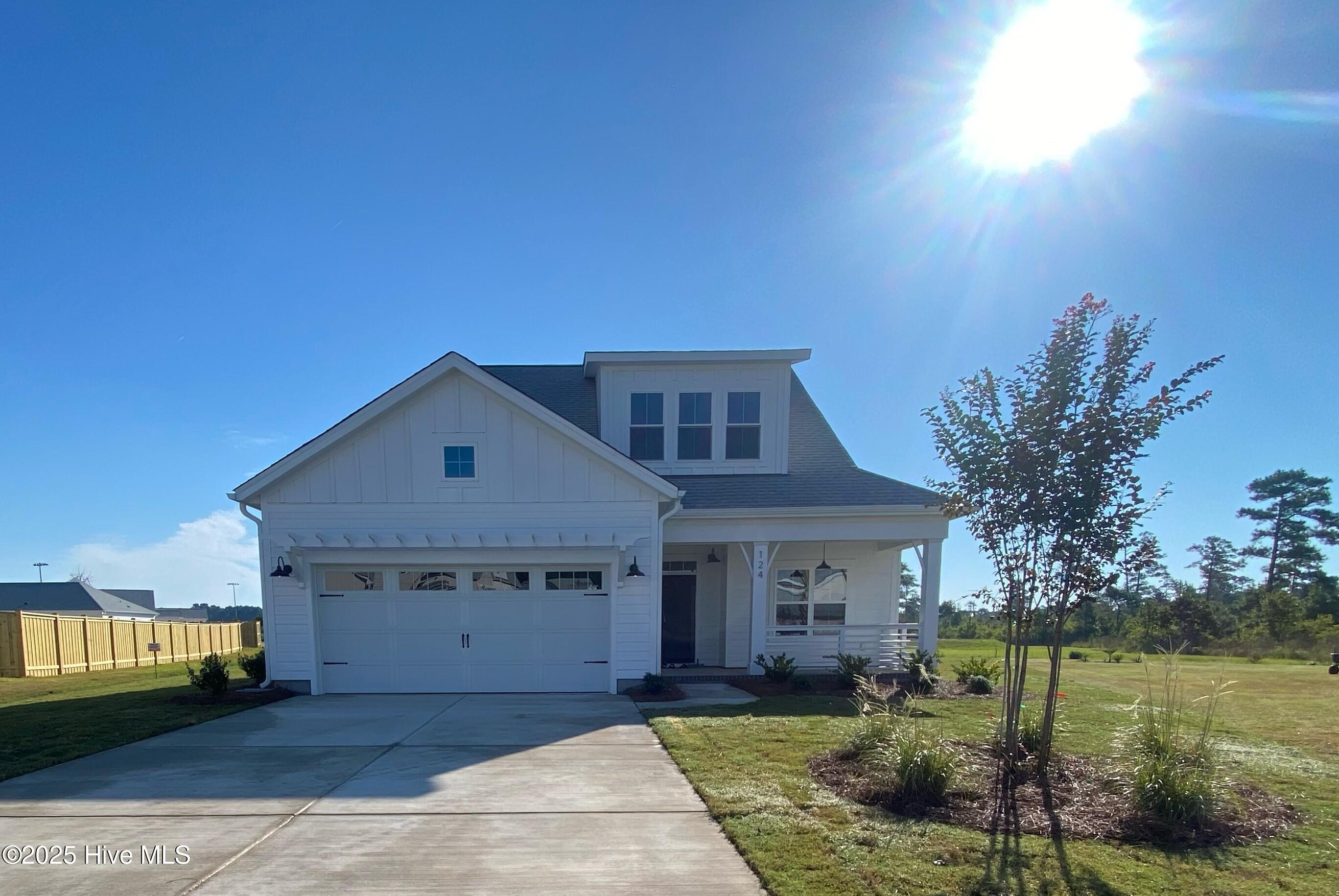 124 E Singing Avenue Property Photo 1