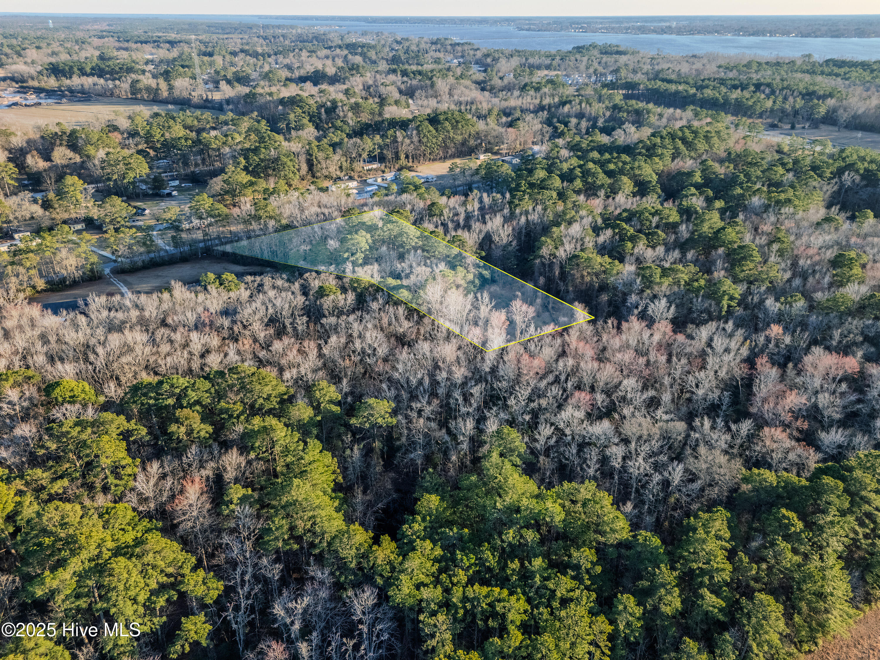 165 Dragstrip Road Property Photo 4