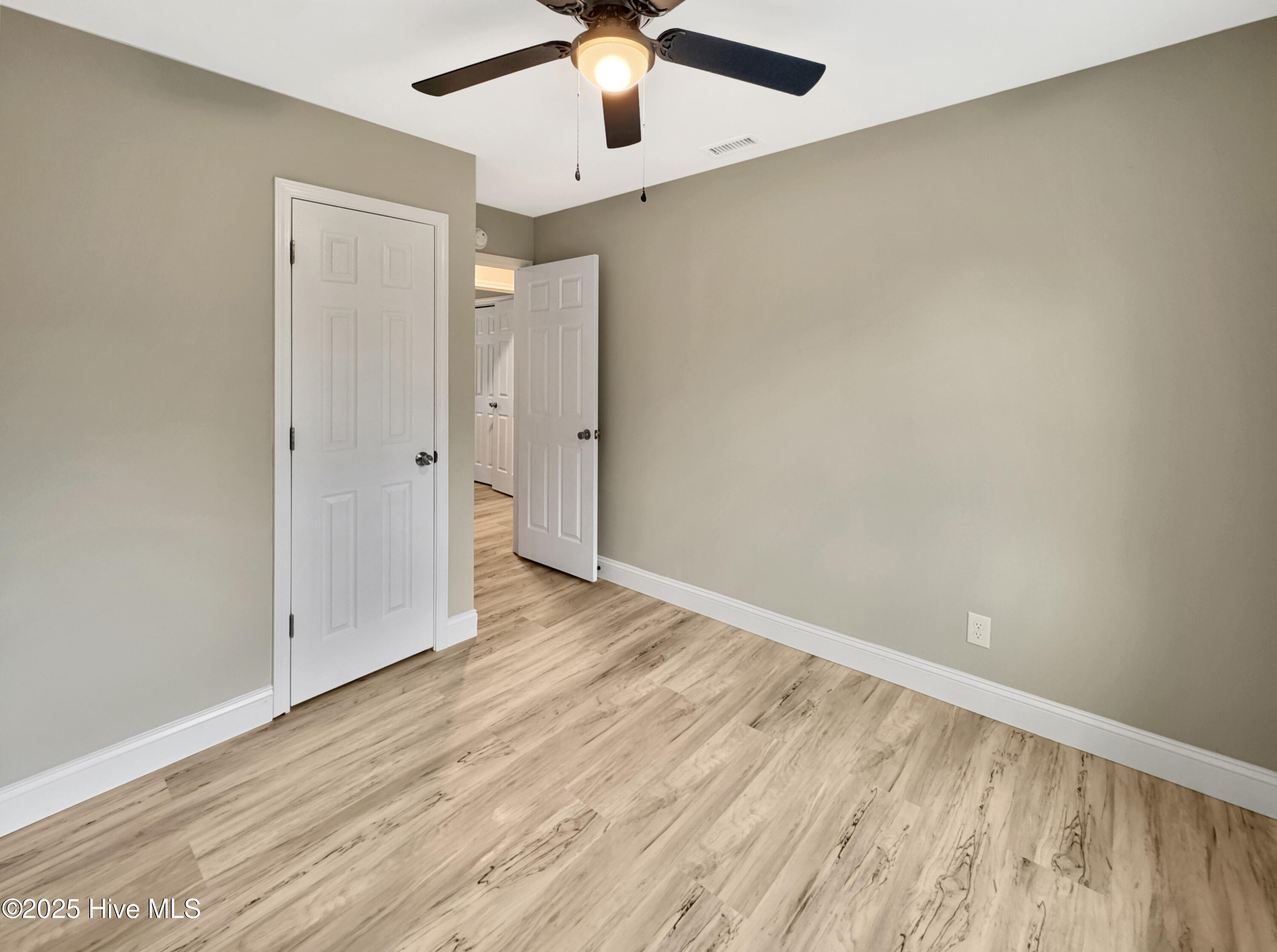 5021 Ilex Drive Property Photo 22