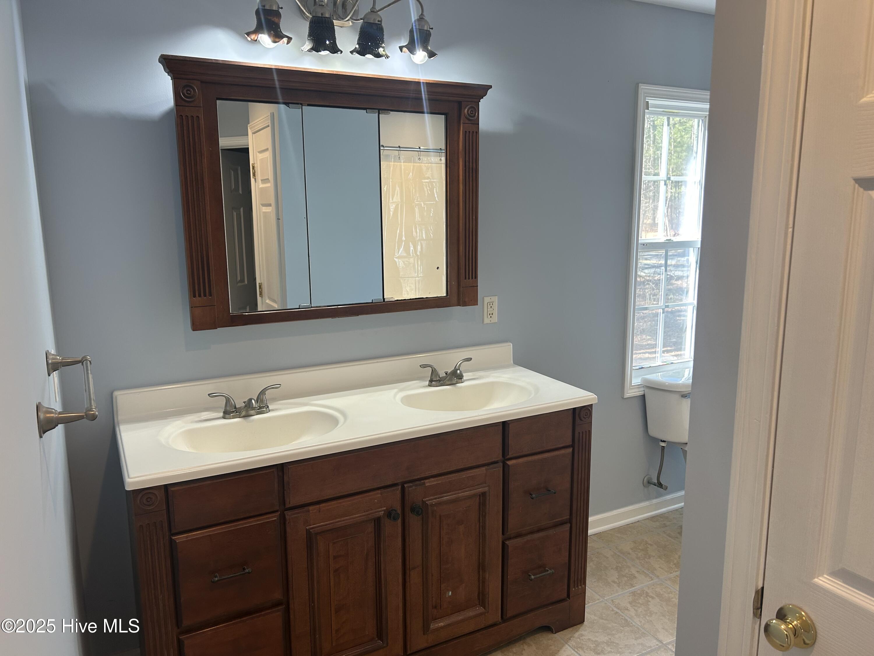 135 Juniper Lake Road Property Photo 11