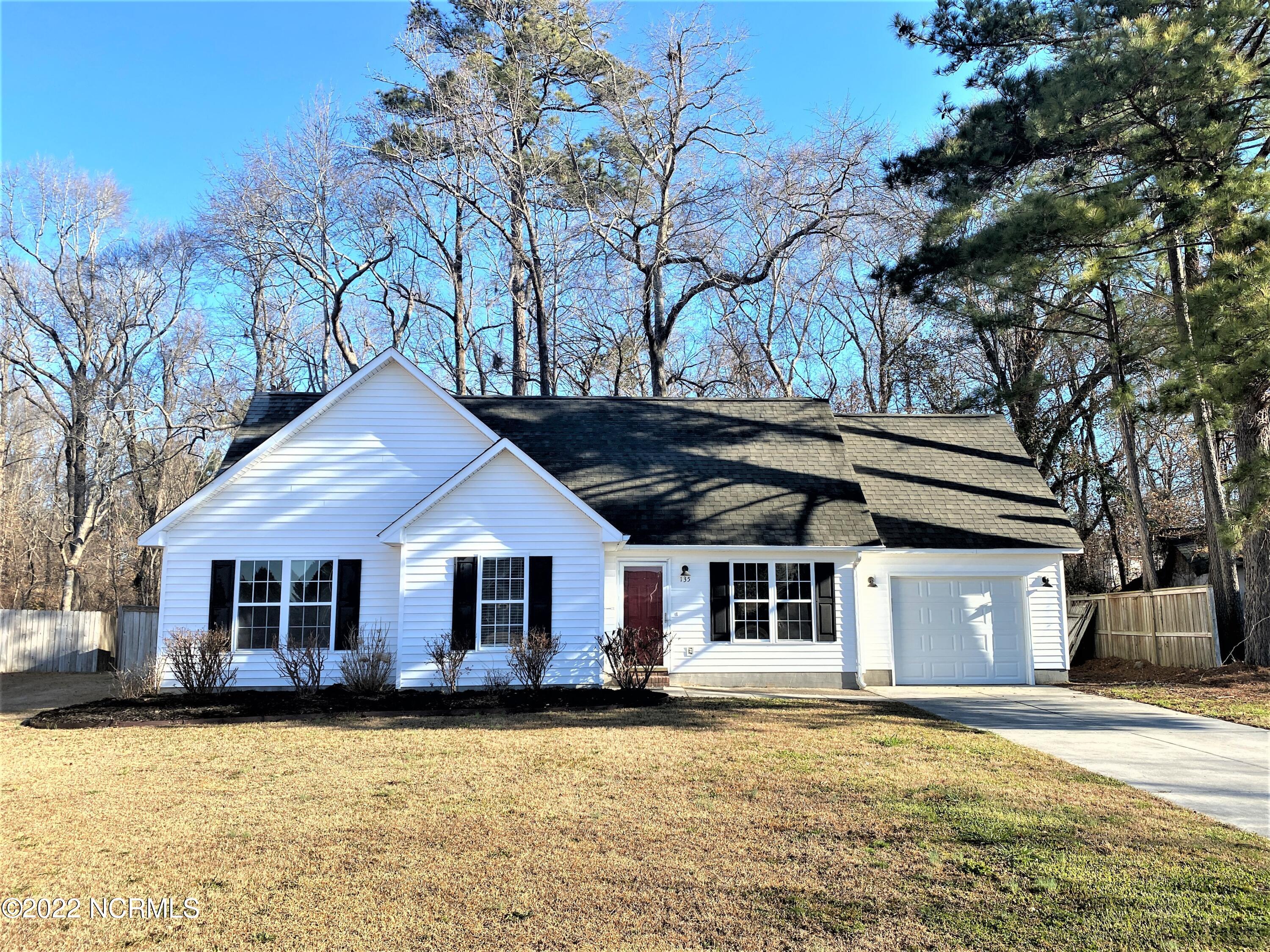 135 Settlers Circle Property Photo